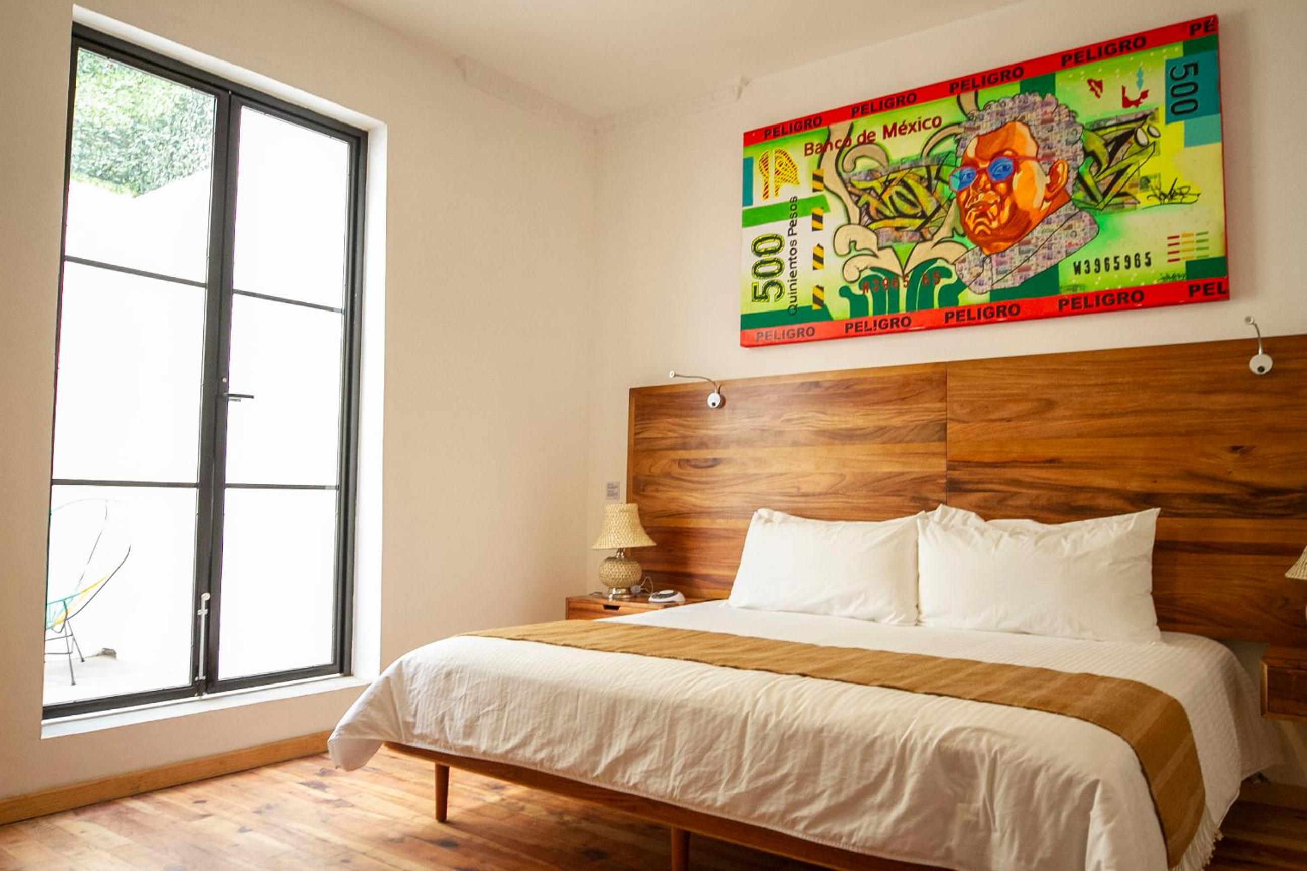 Deluxe King Room photo 3