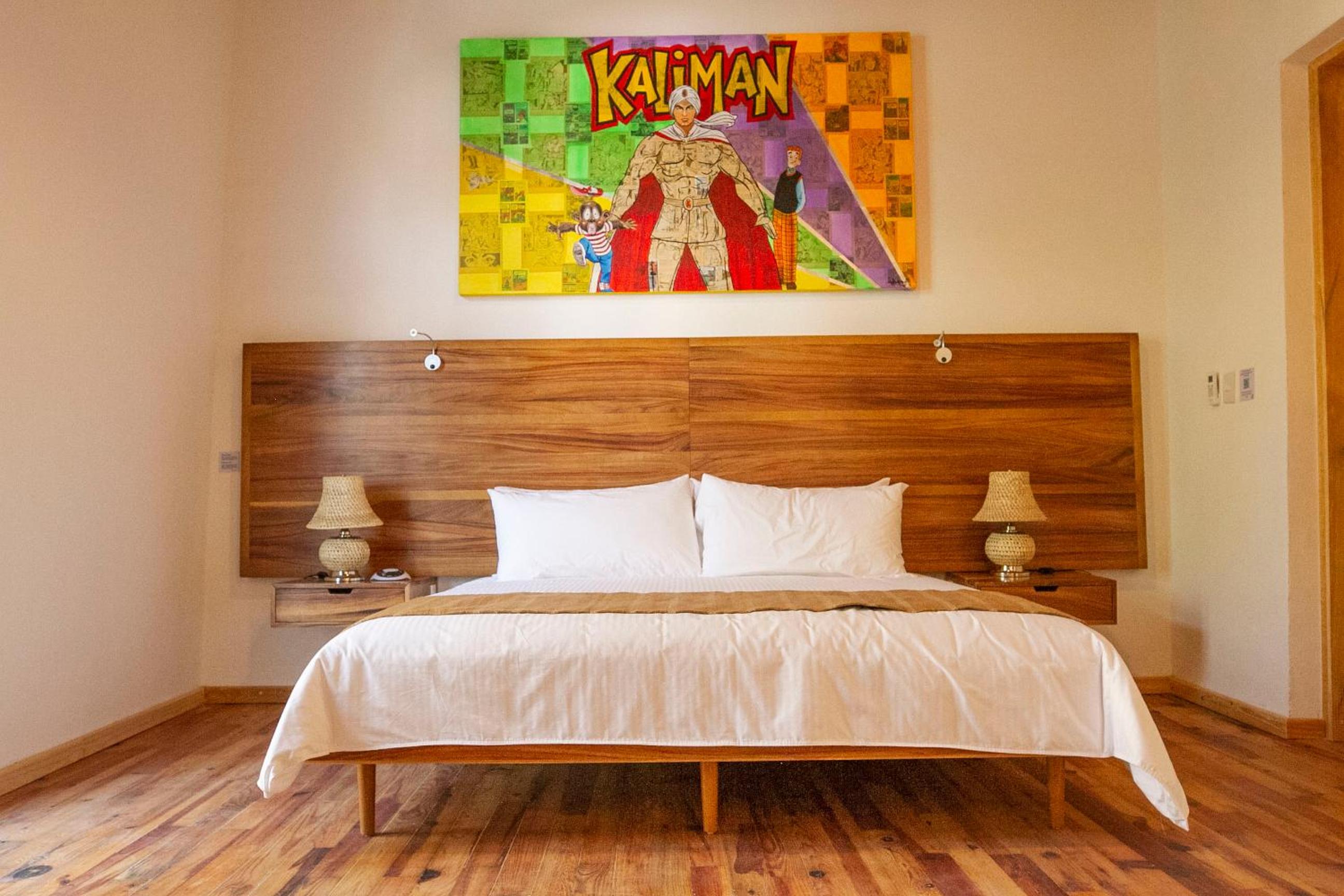 Standard King Room photo 3