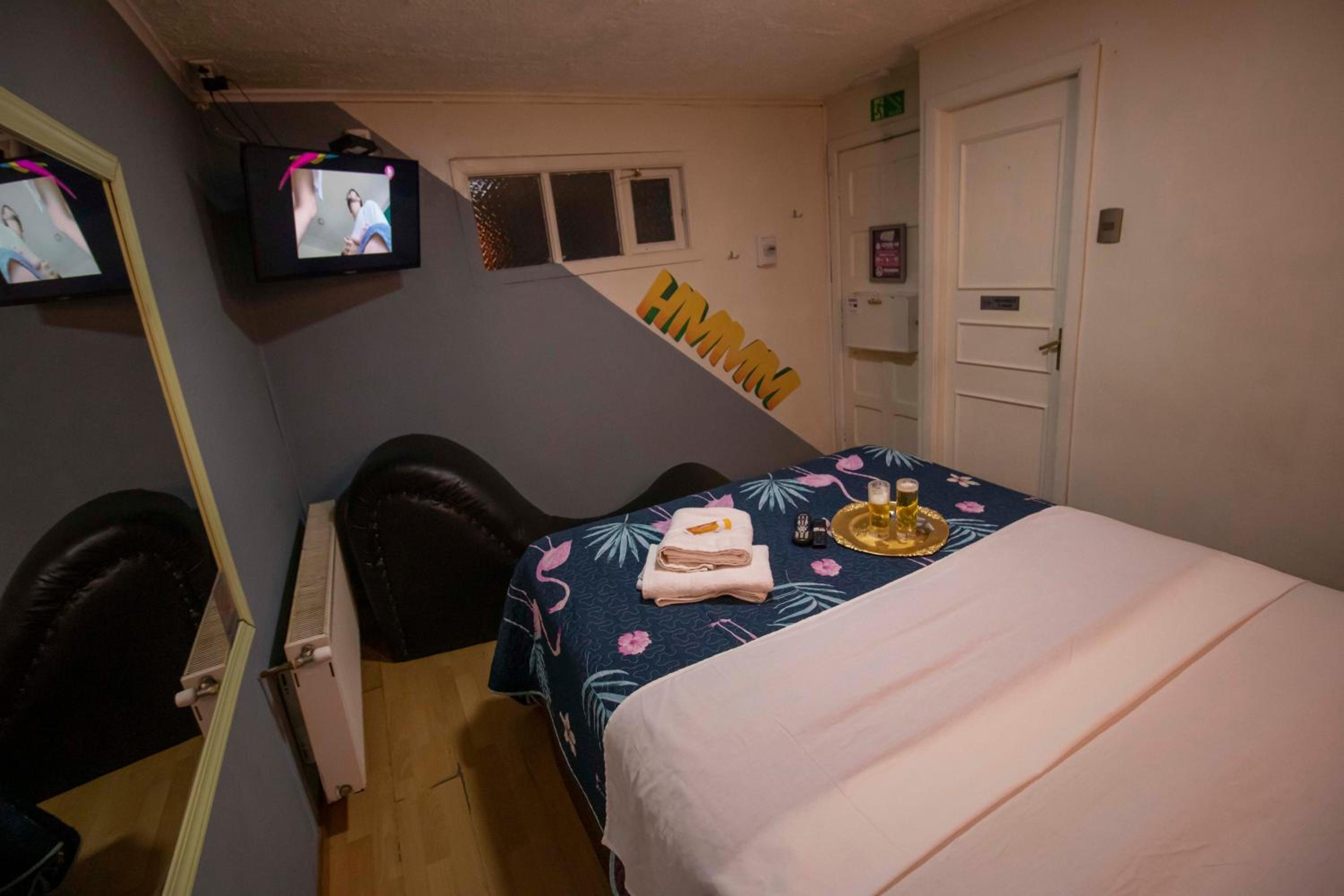 Double or Twin Room with Shower photo 1