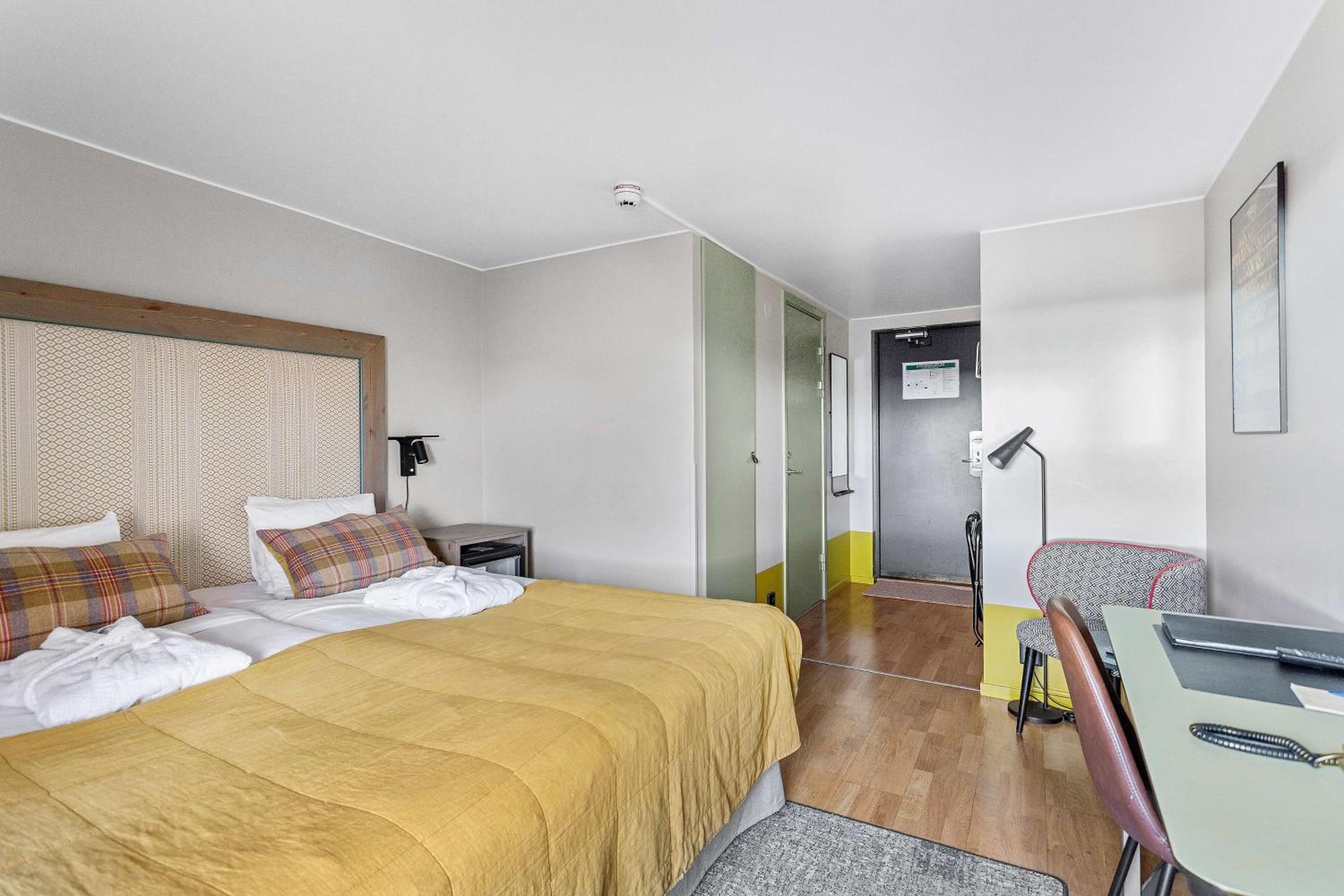 Superior Twin Room photo 3
