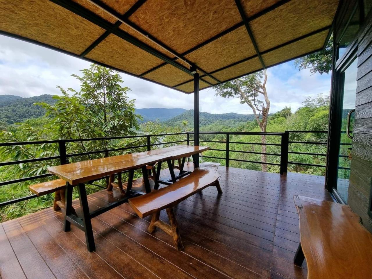 Quadruple Room with Mountain View - Photo 3