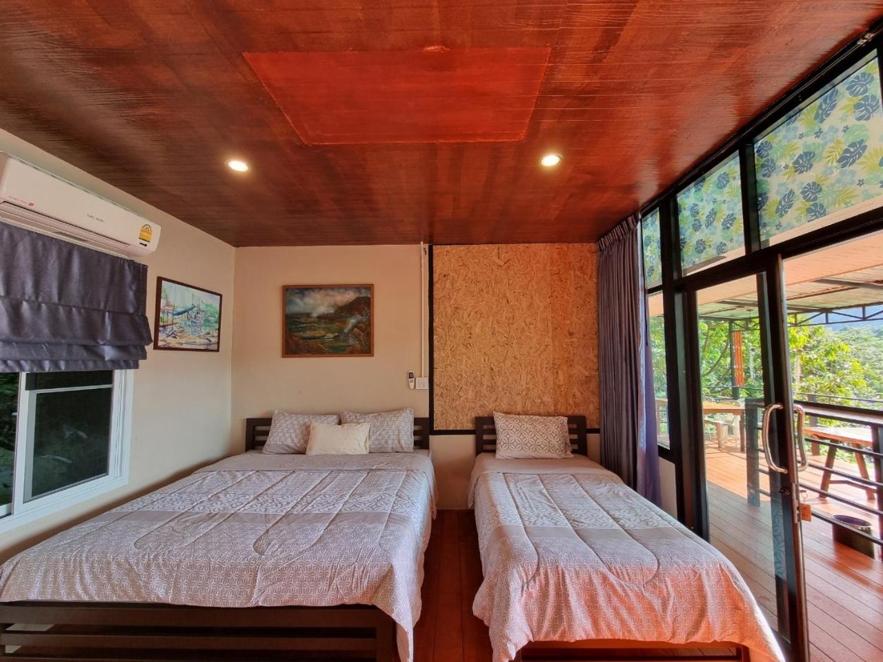 Mixed Dormitory Room