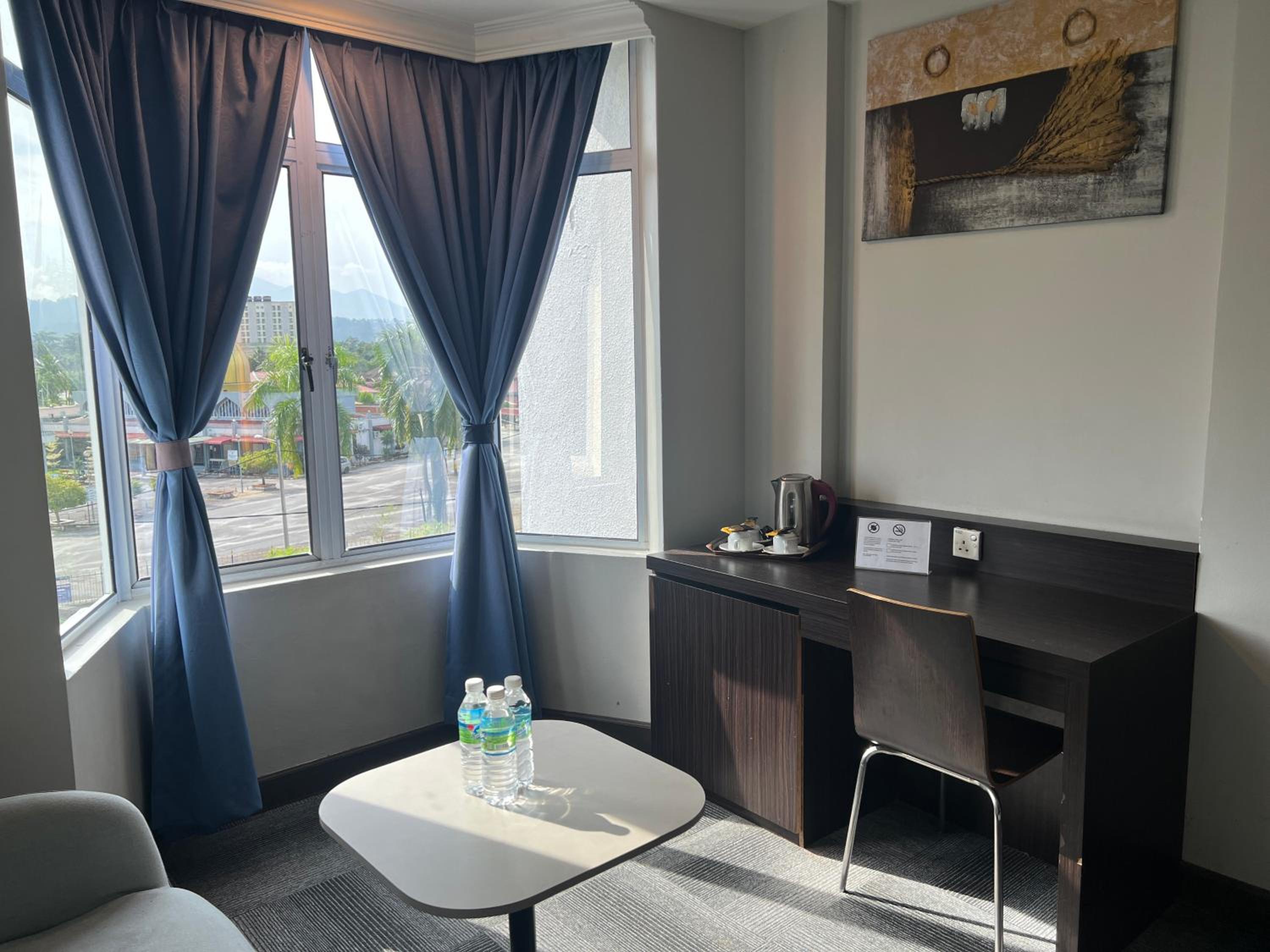 Deluxe Triple Room photo 2