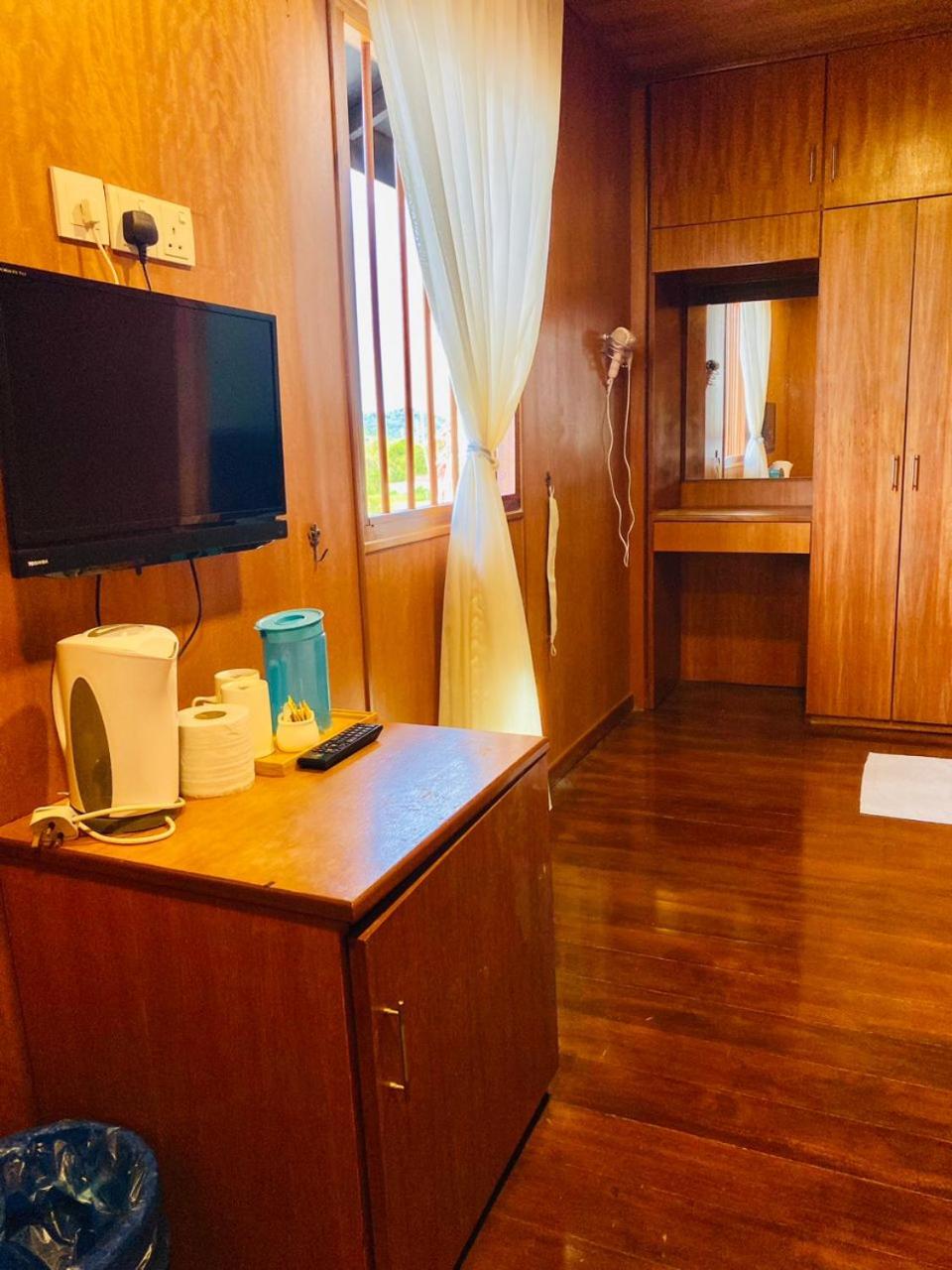 Chalet (2 Adults) - Photo 4