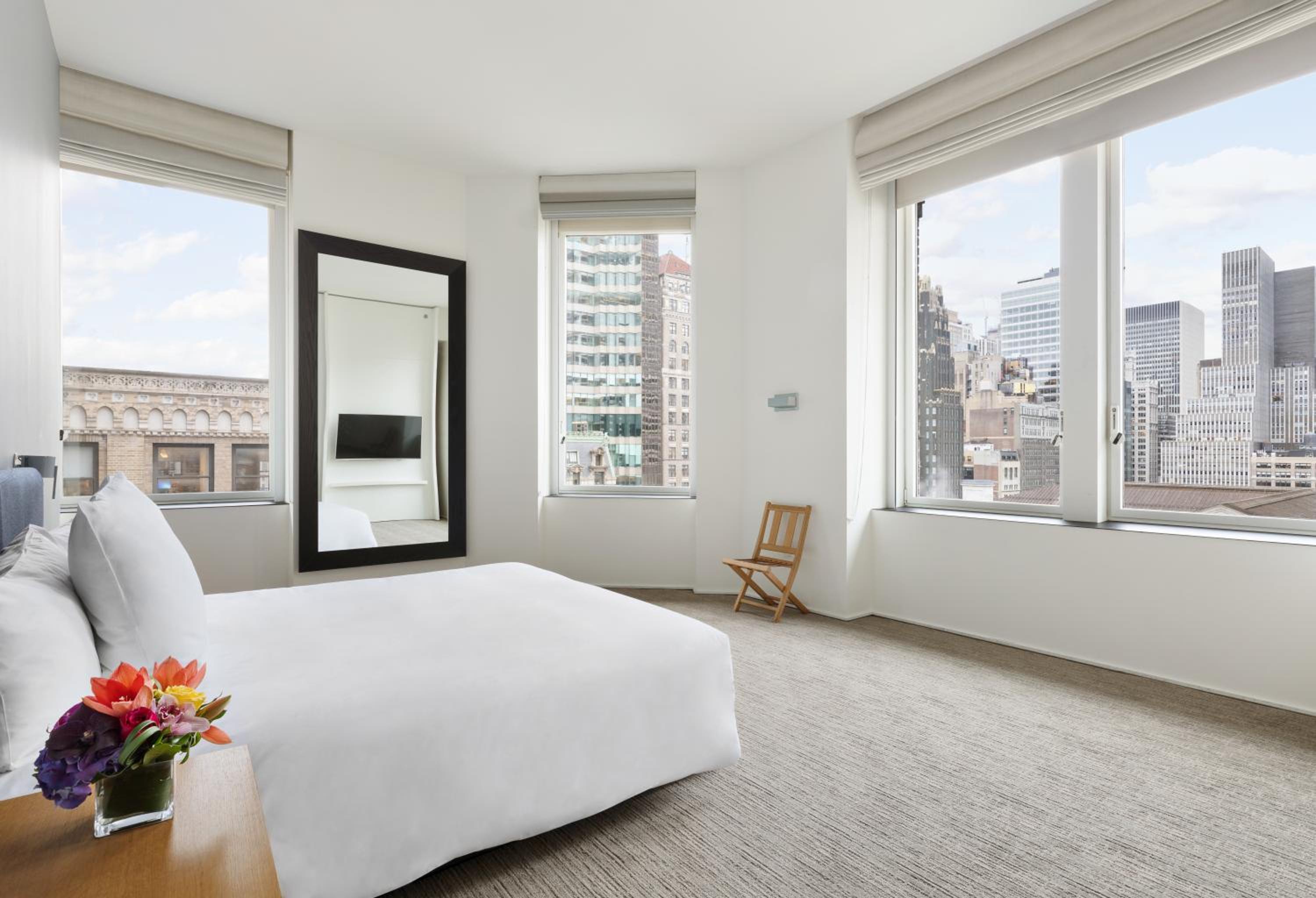 Two-Bedroom Suite thumbnail 6