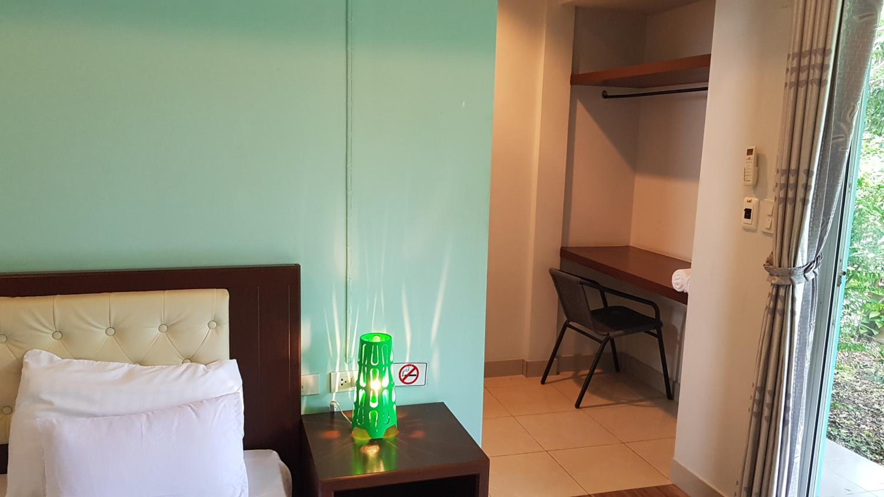 Standard Double Room - Photo 7