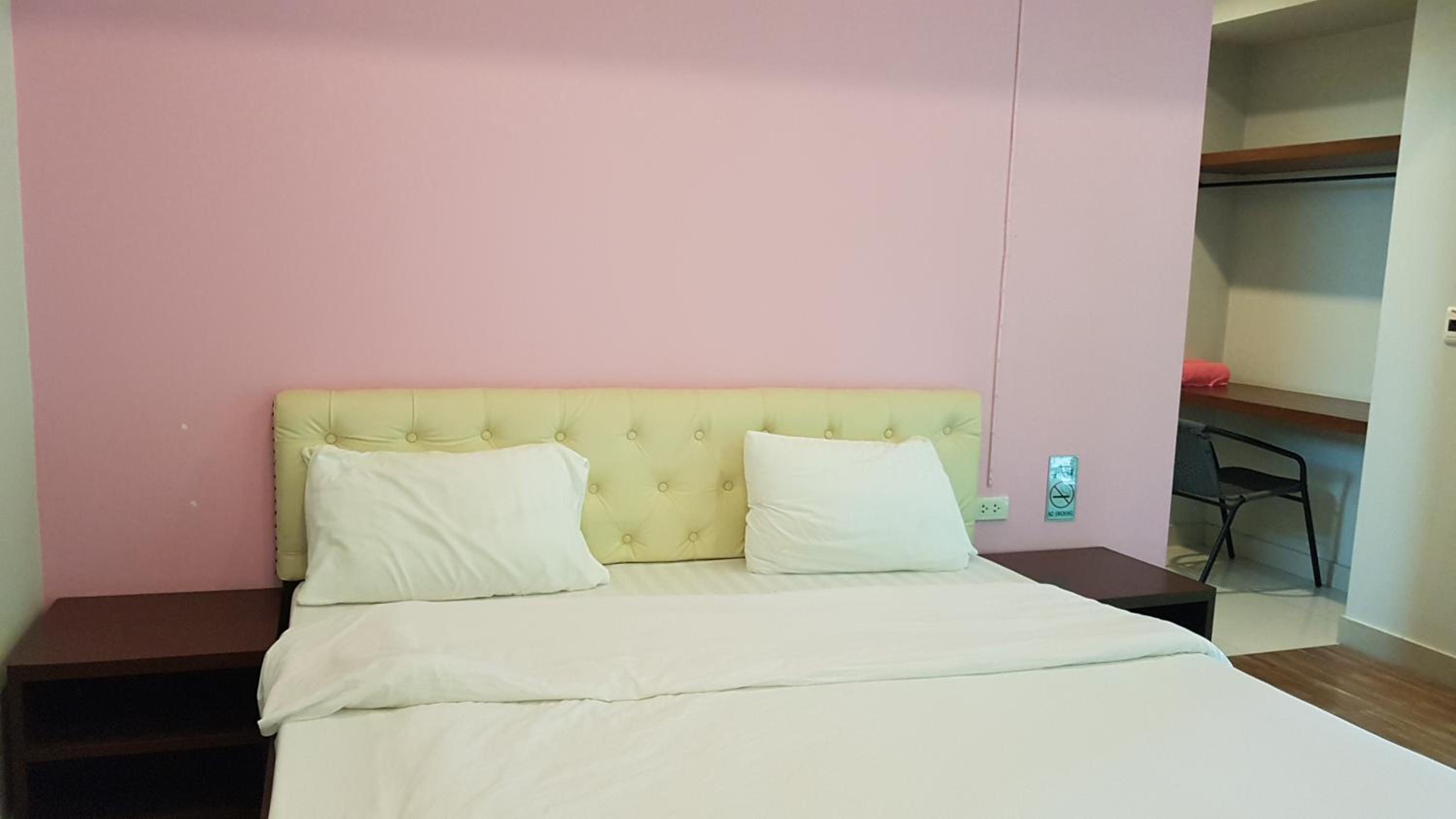 Standard Double Room - Photo 8