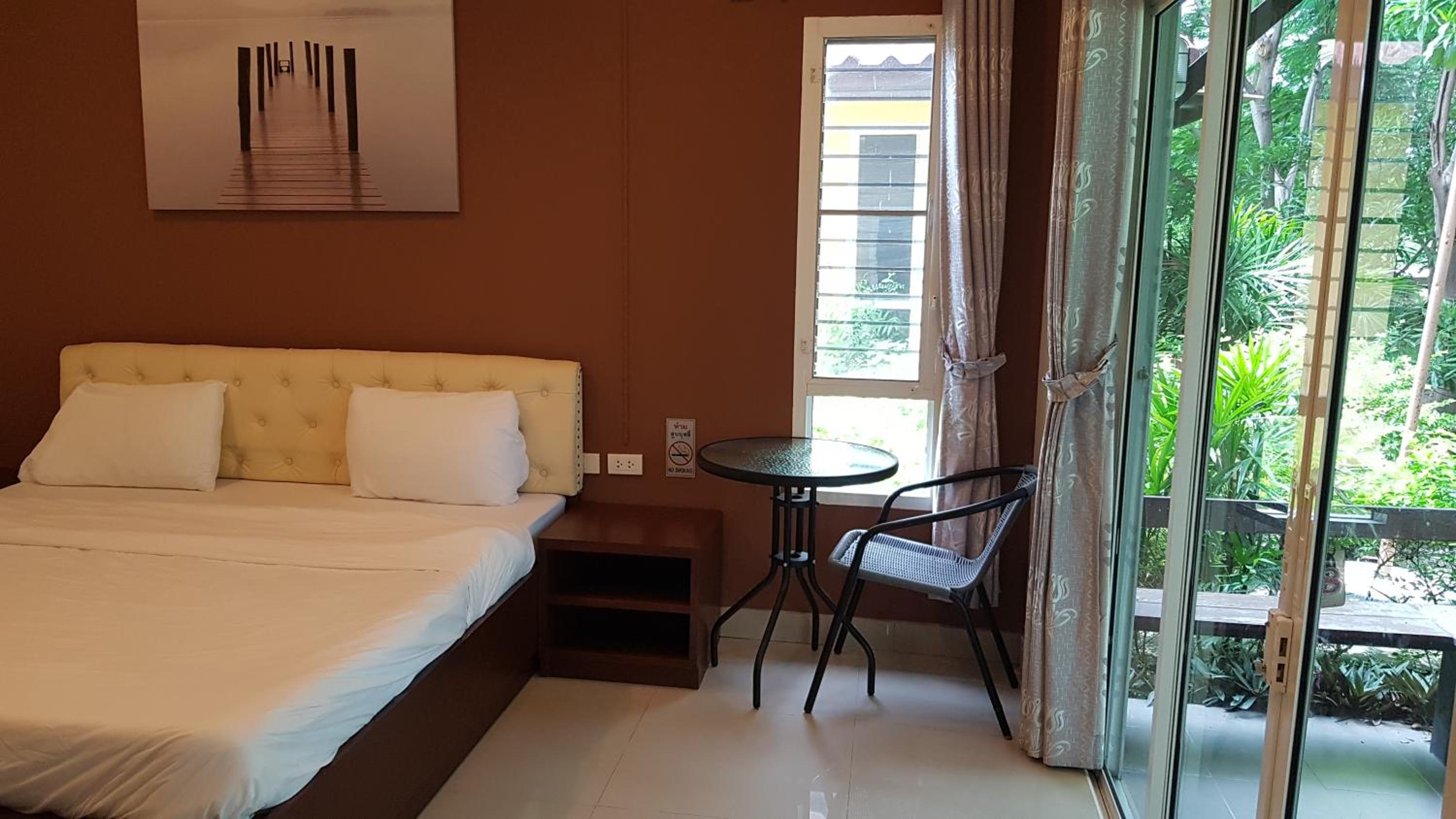Standard Double Room - Photo 4