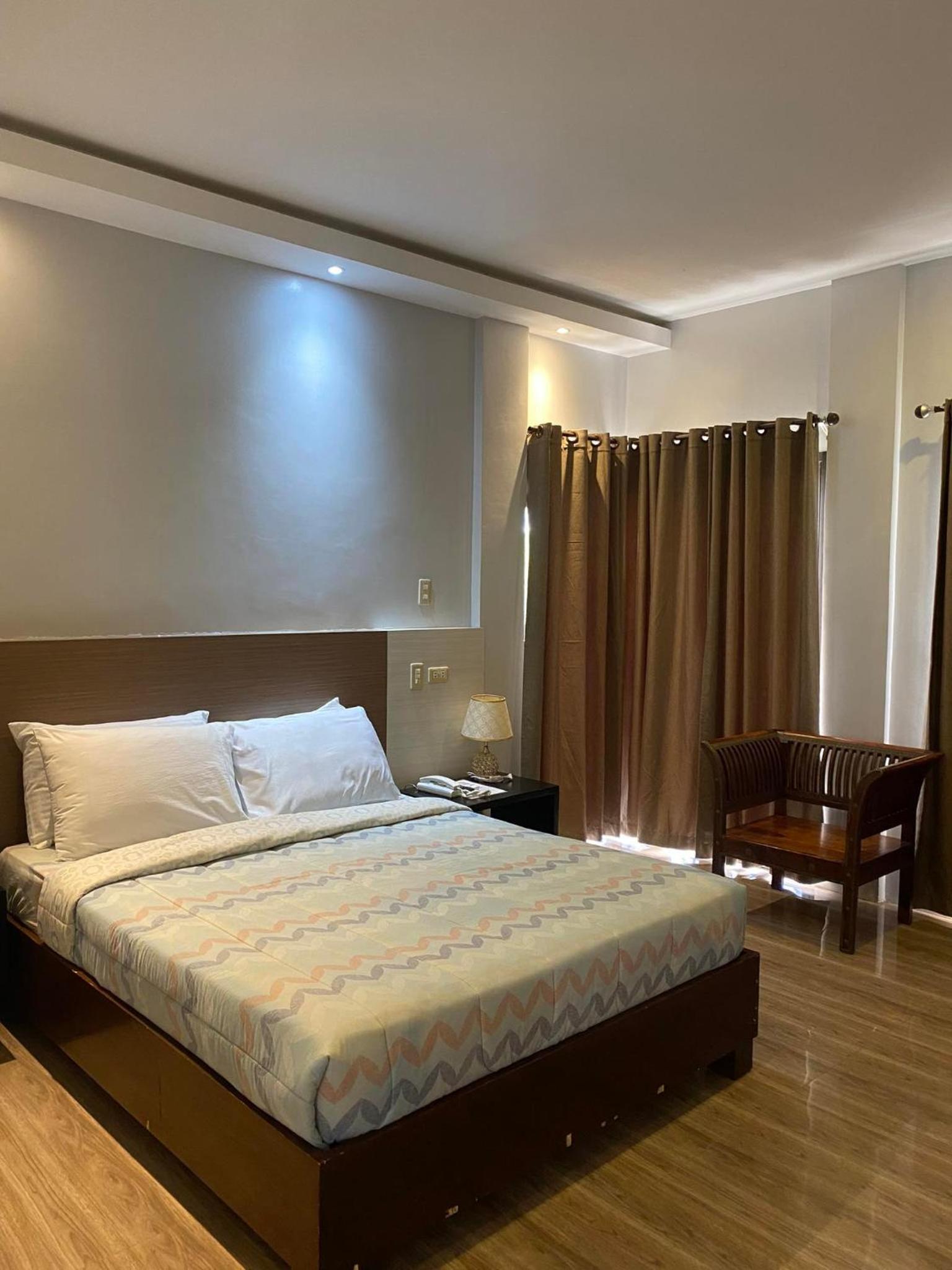 Double or Twin Room photo 3