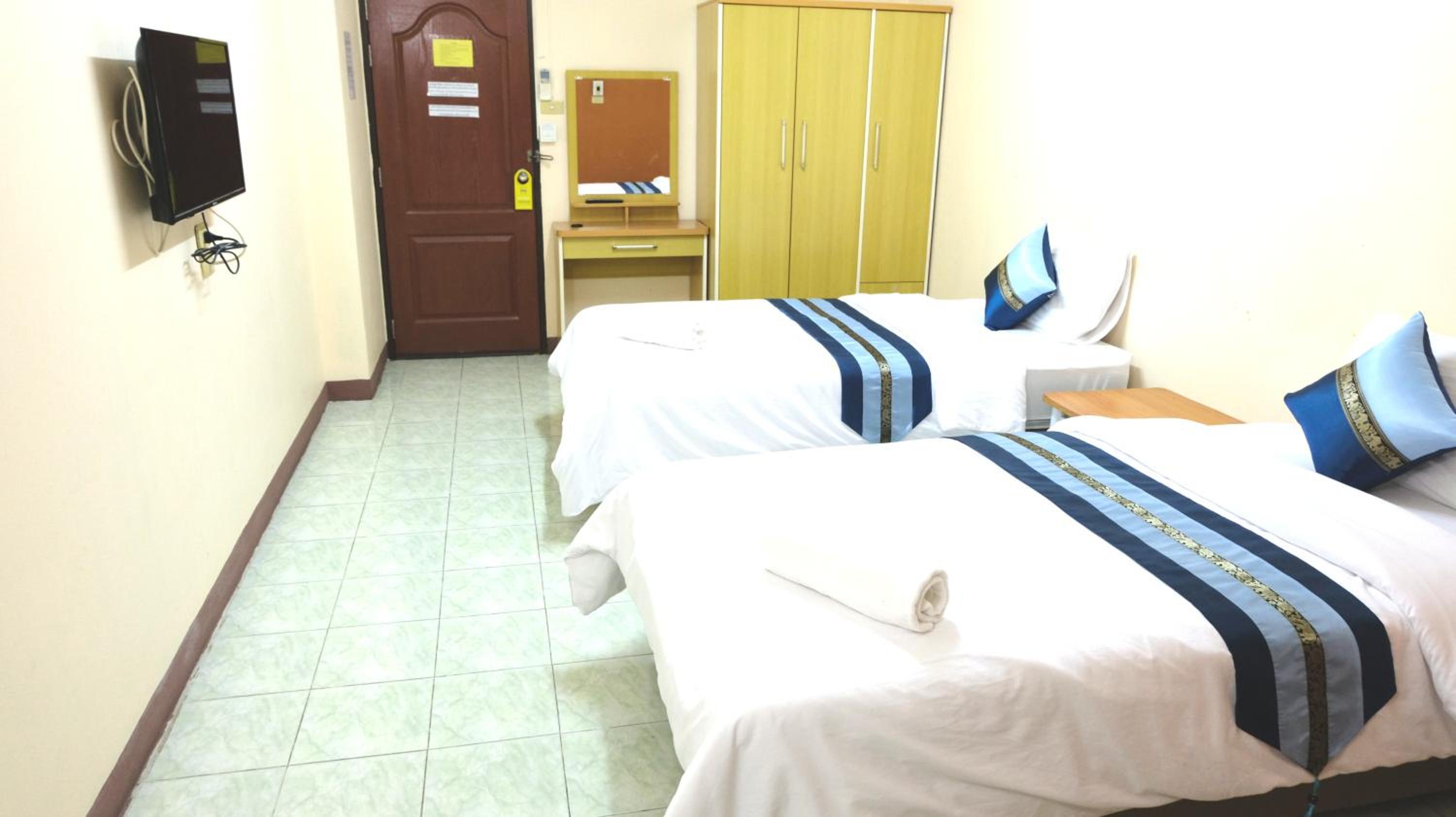 Superior Twin Room photo 2