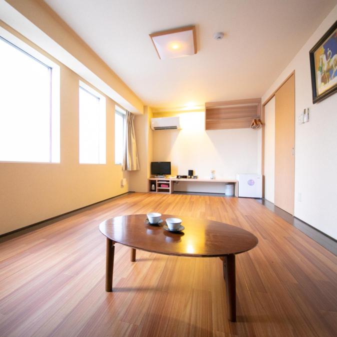 Room with Wooden Floor with Futon 25㎡