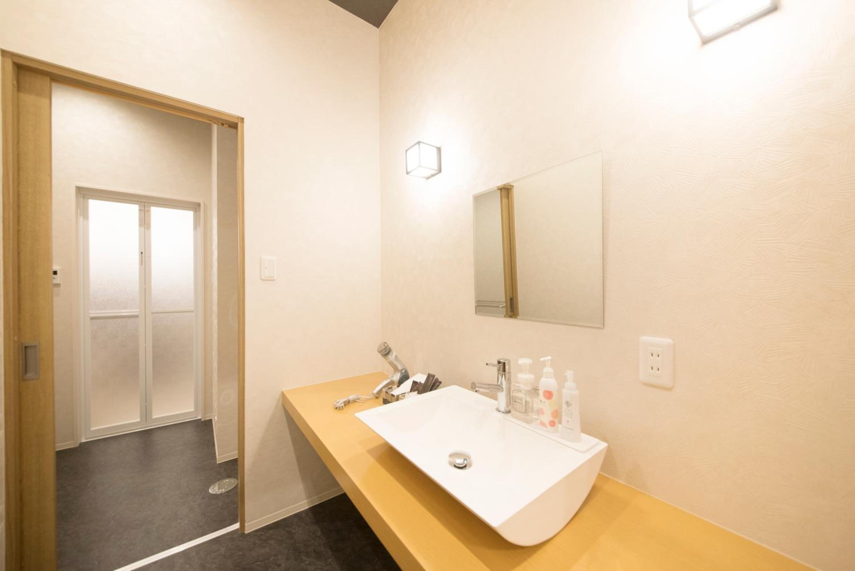 Family Room with Tatami Area - Photo 3