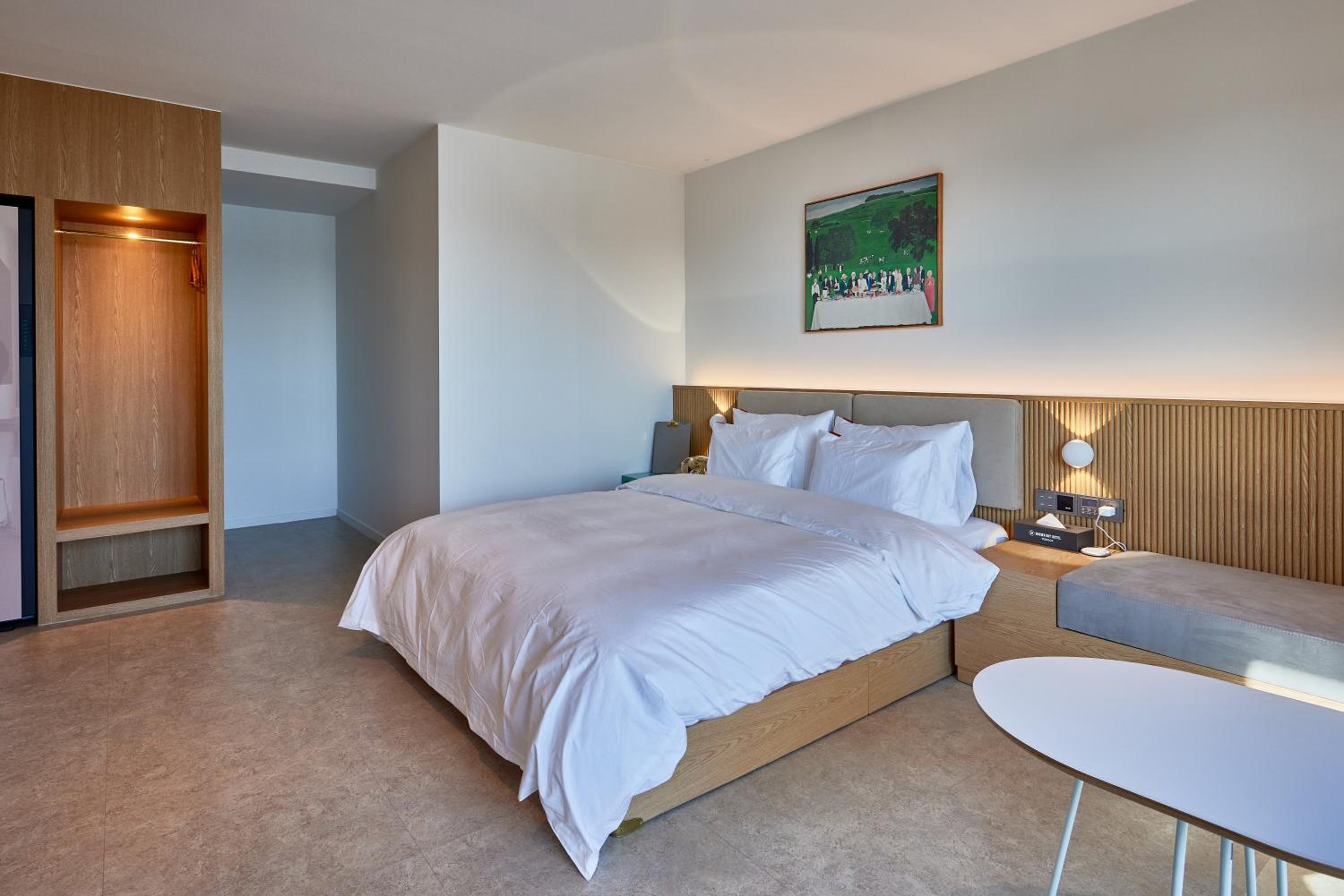Deluxe Double Room - High Floor with Spa Bath,Terrace and Sea View - Photo 1
