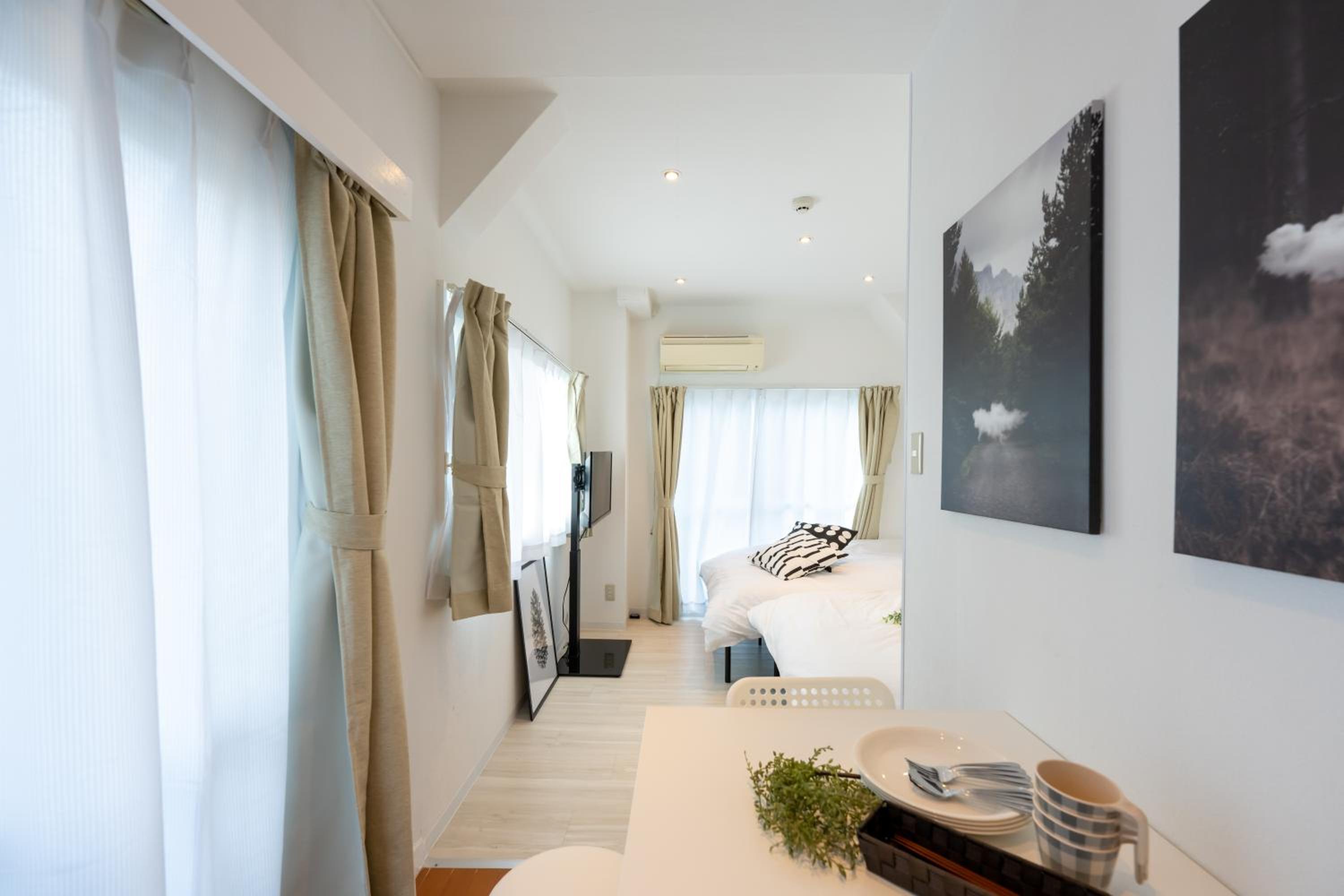 One-Bedroom Apartment photo 2