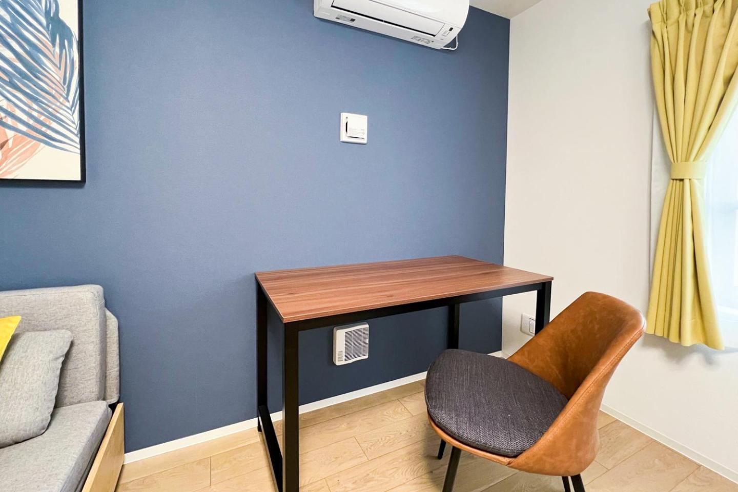One-Bedroom Apartment photo 2