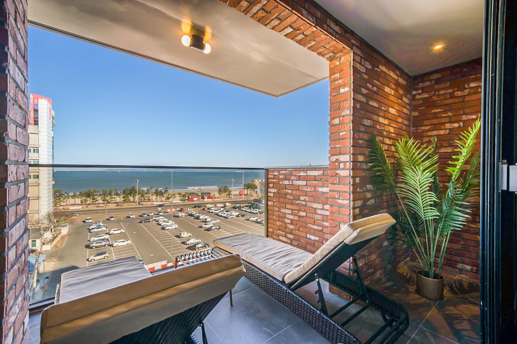 Premium Double Room with Terrace and Sea View - Photo 2