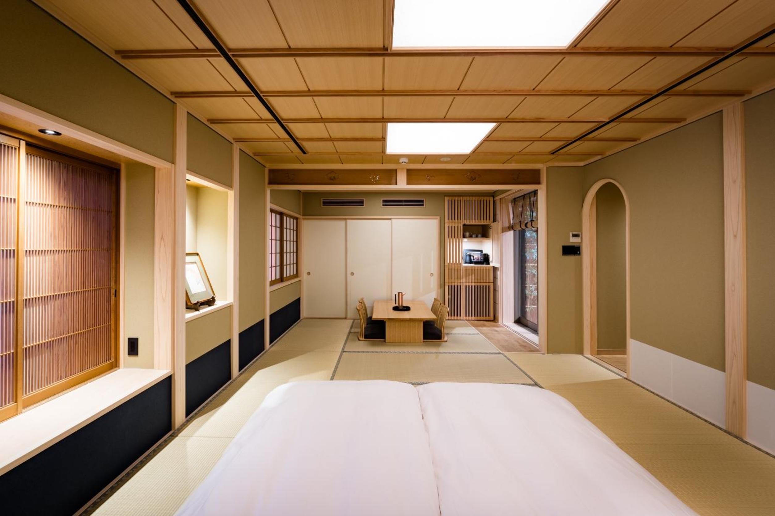 Deluxe Double Room with Bath photo 2
