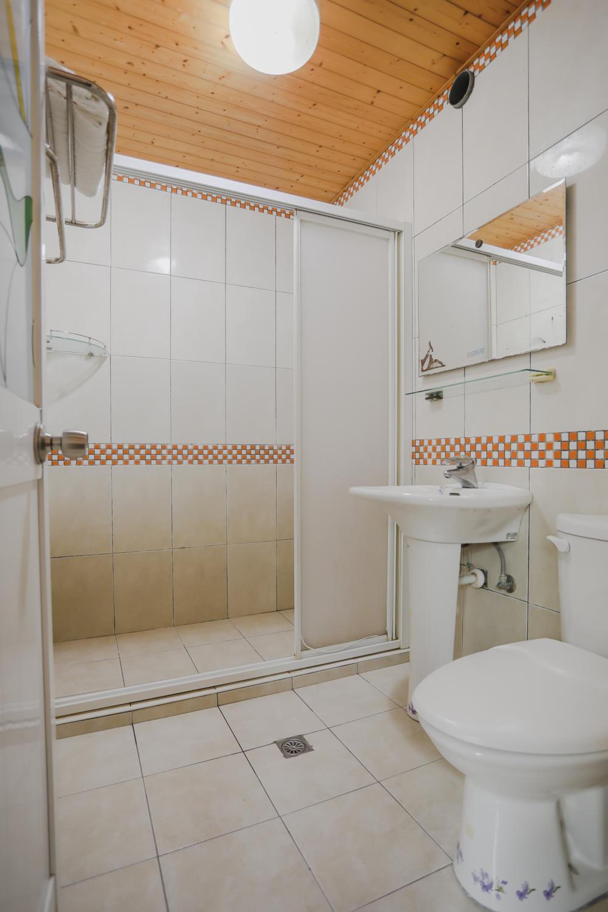 Double Room with Private Bathroom photo 2