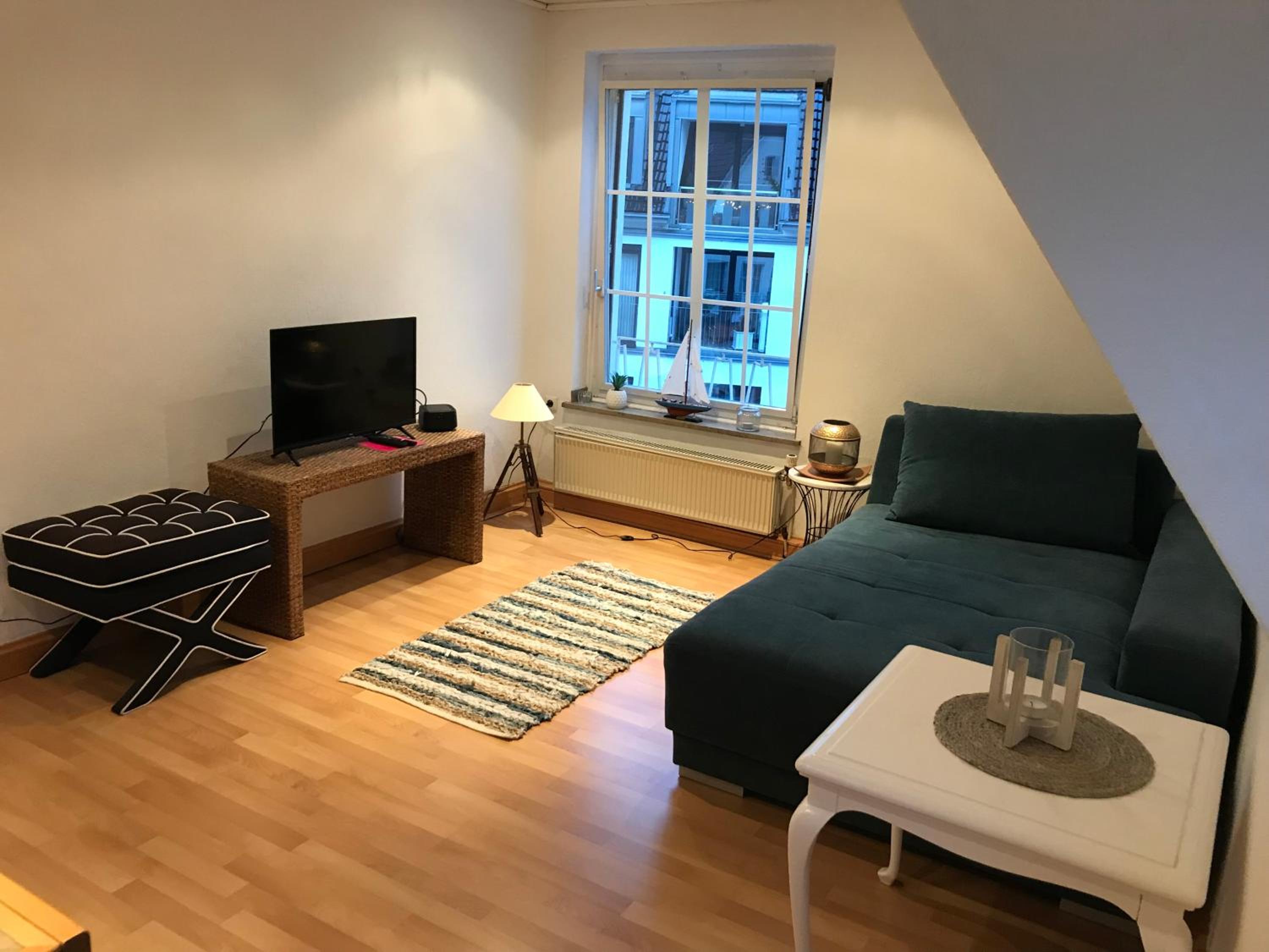 One-Bedroom Apartment photo 1