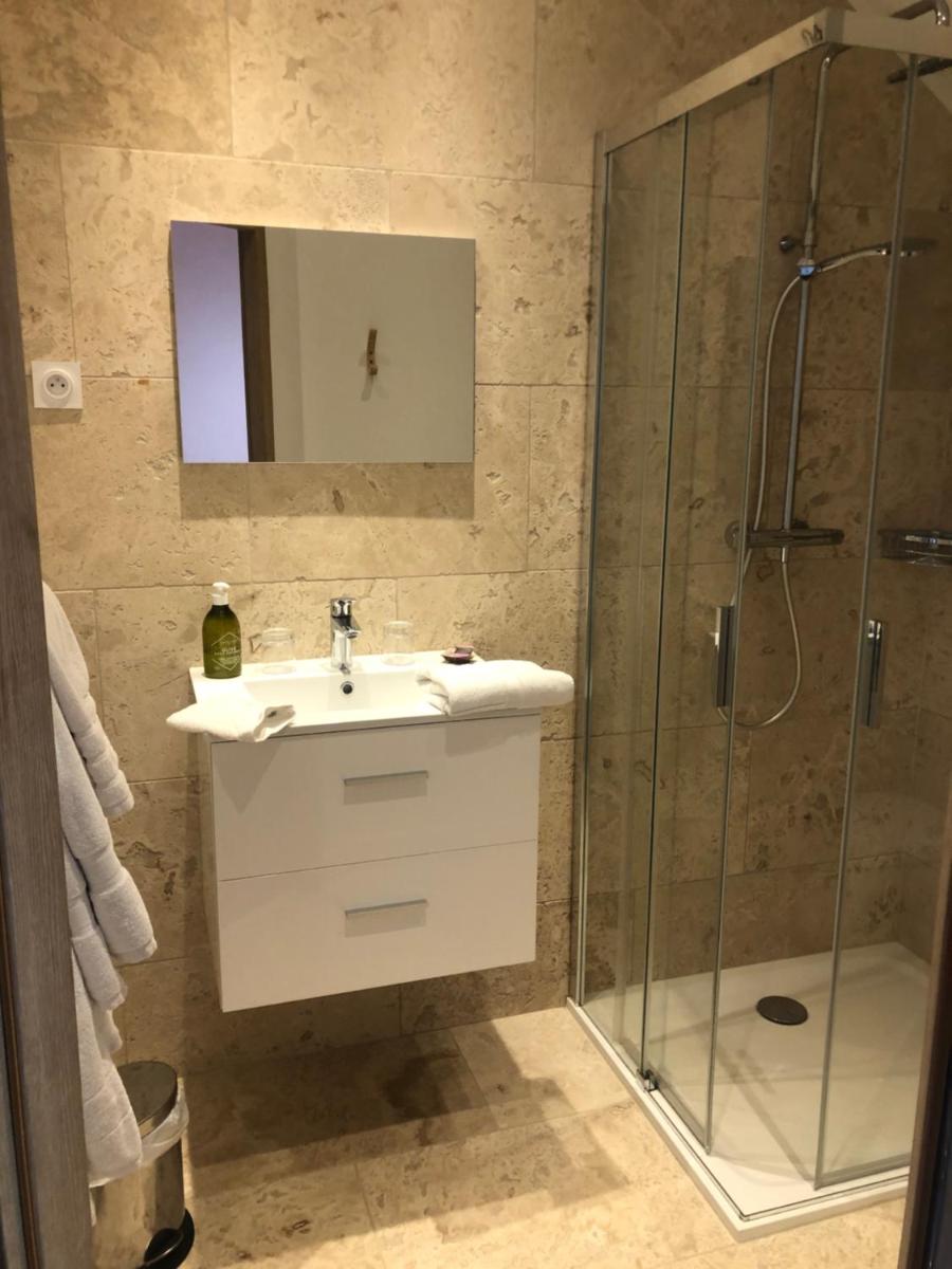 Twin Room - Photo 3