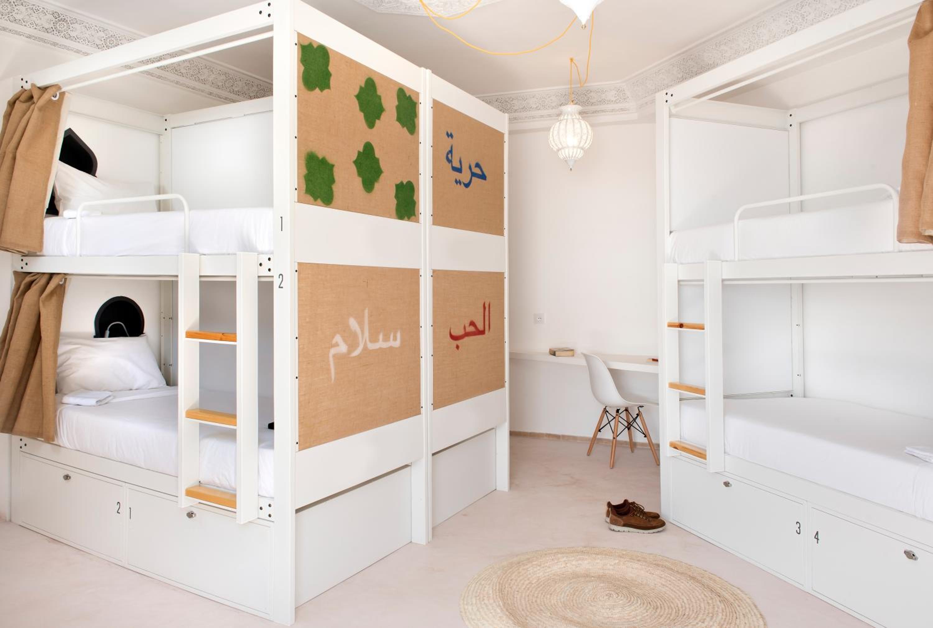 6-Bed Mixed Dormitory Room photo 1
