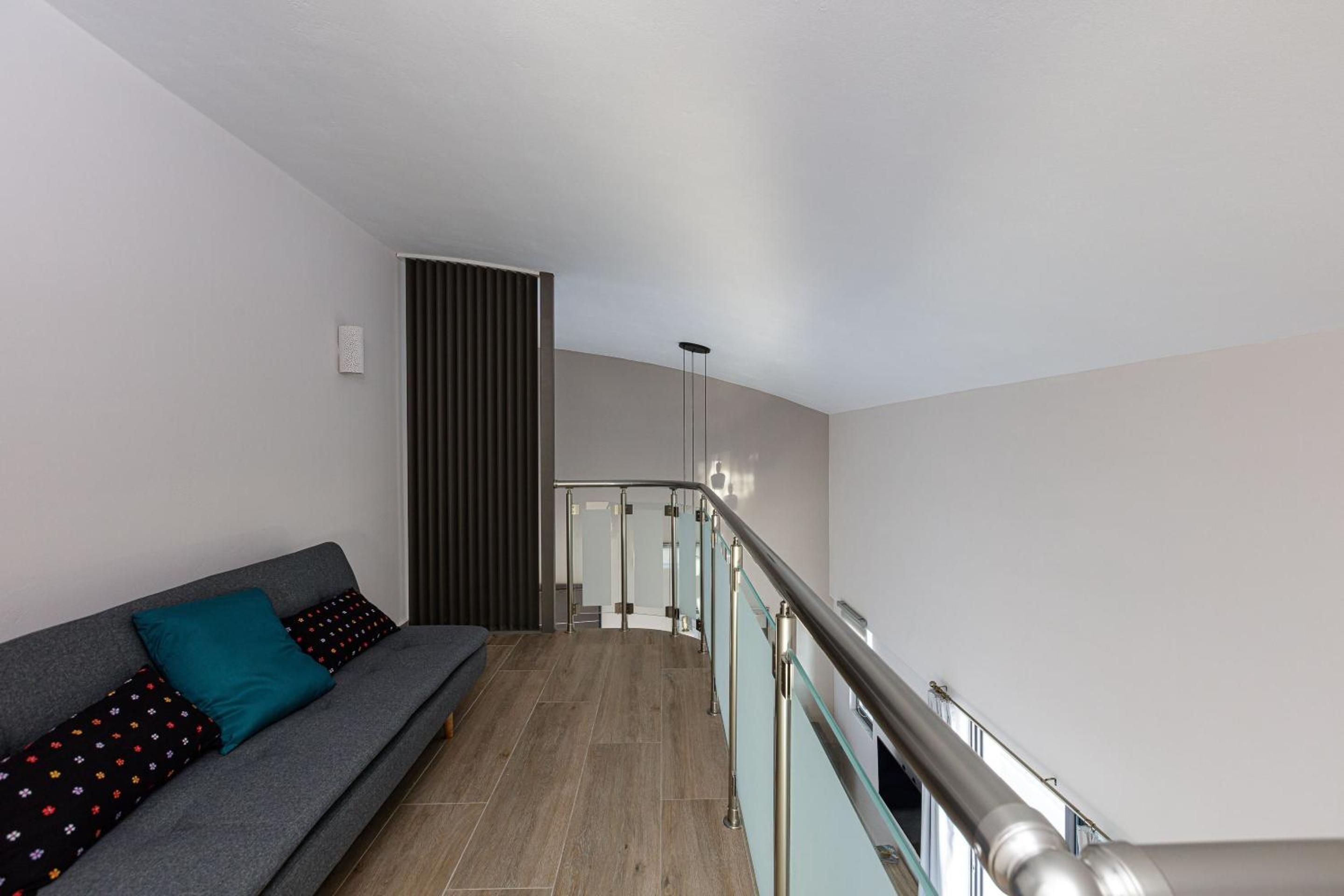 Deluxe Maisonette photo 3