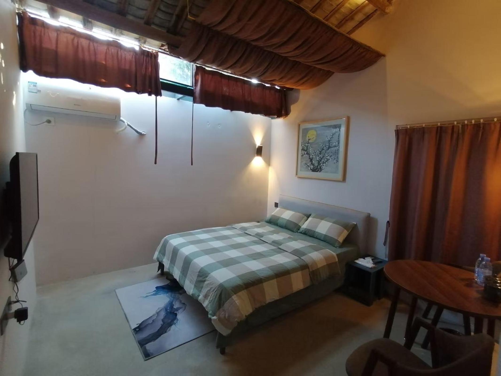 Double Room With Patio photo 1