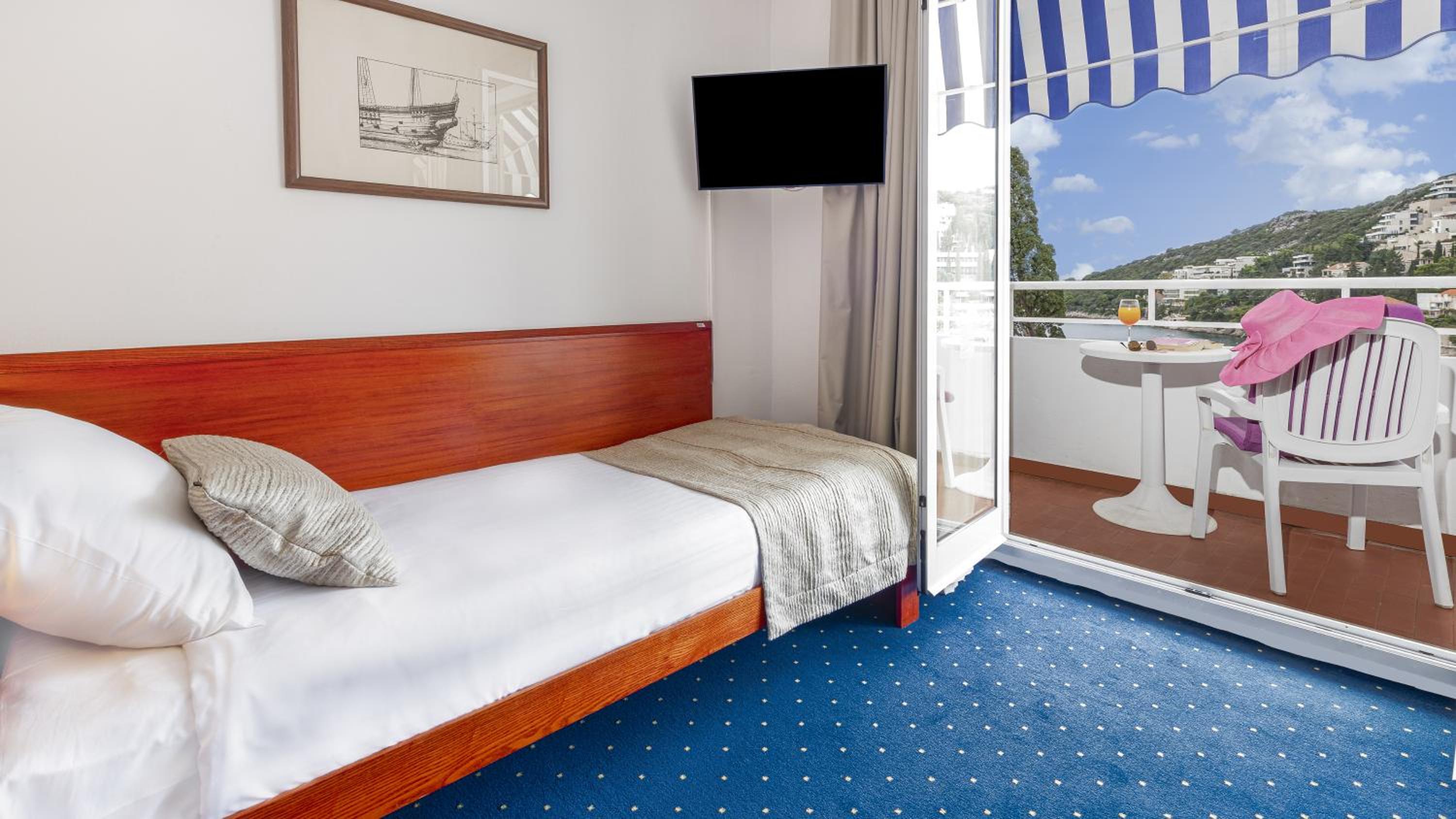 Standard Single Room