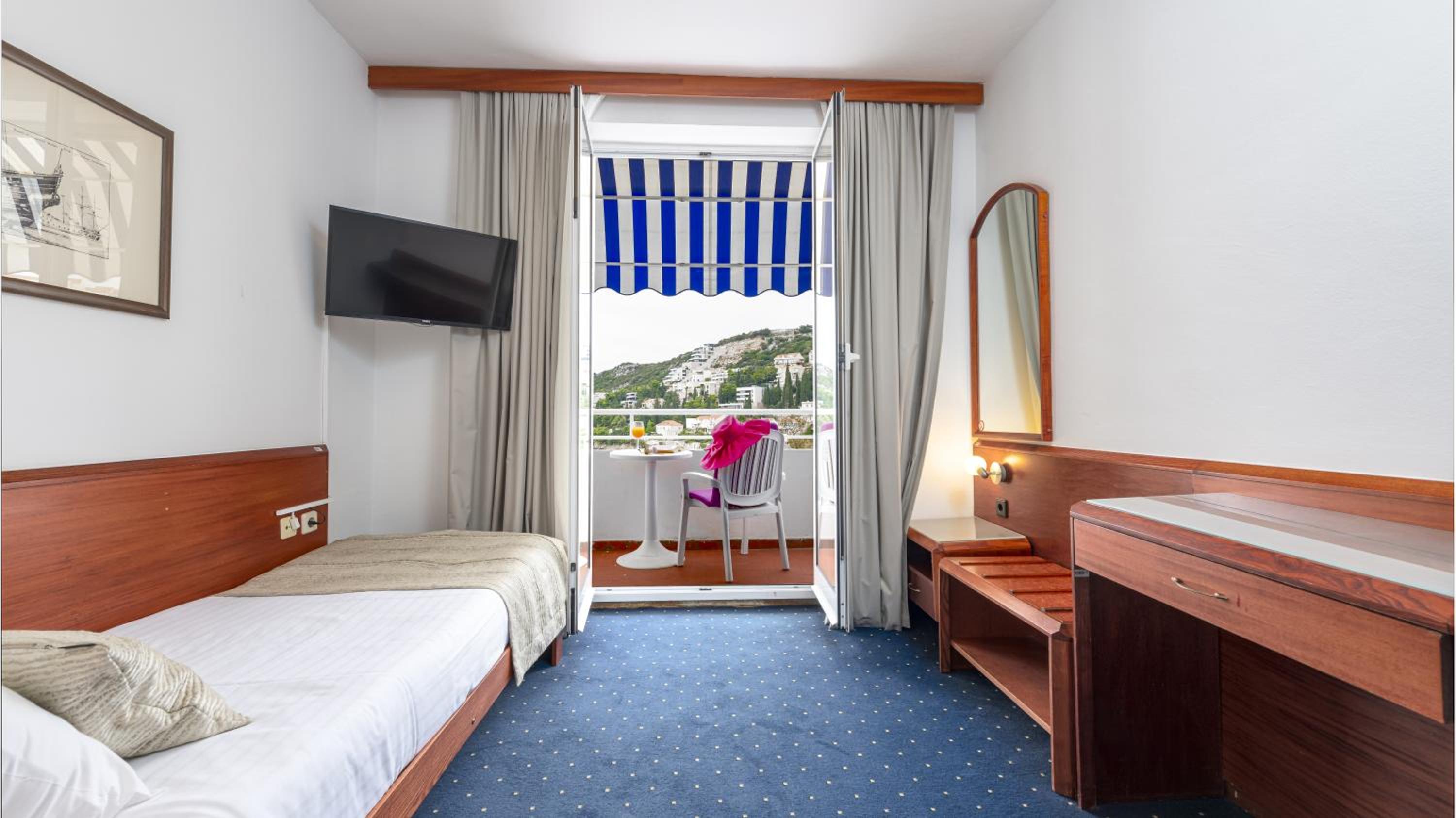 Standard Single Room
