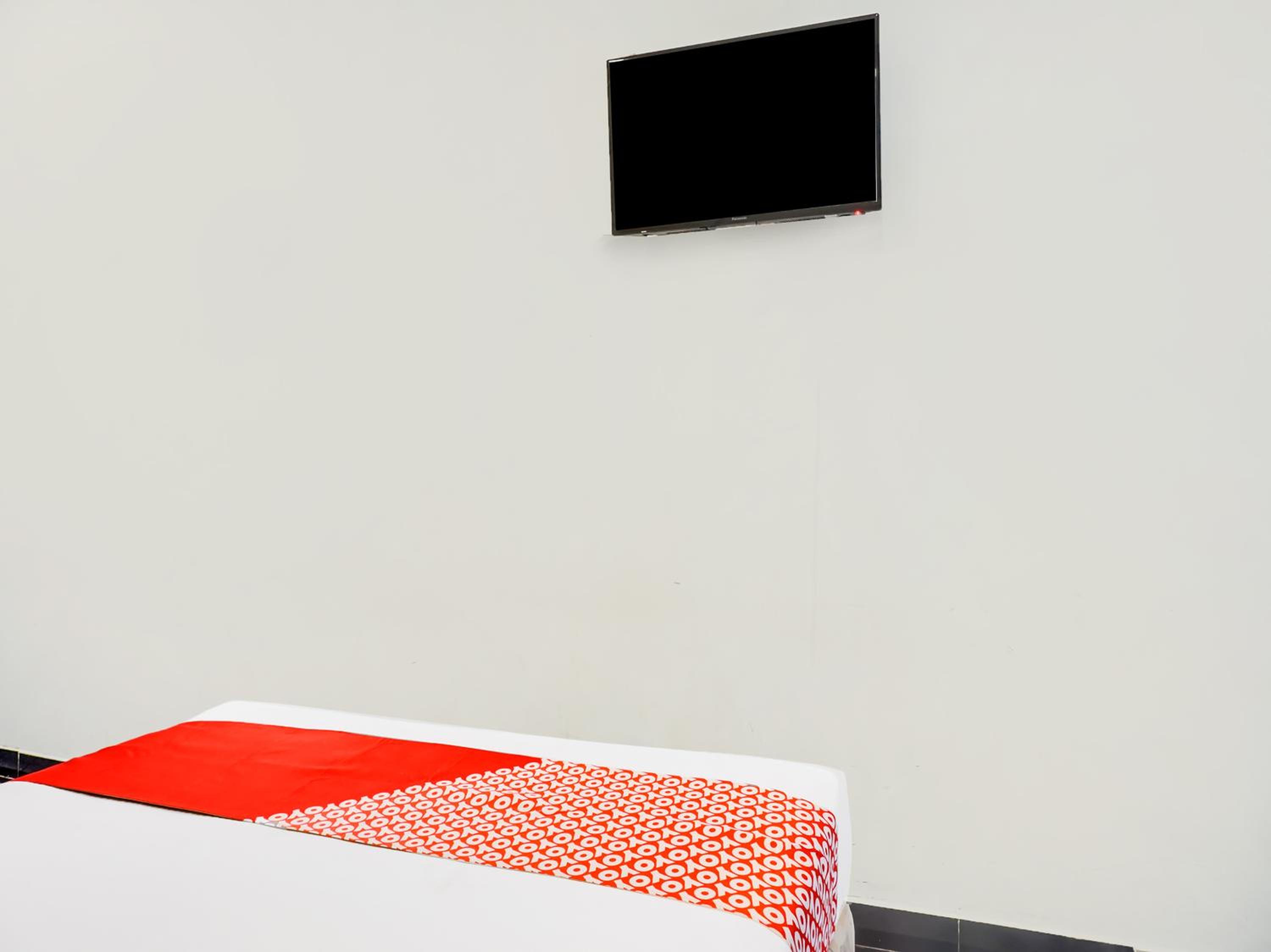 Standard Double Room - Photo 9