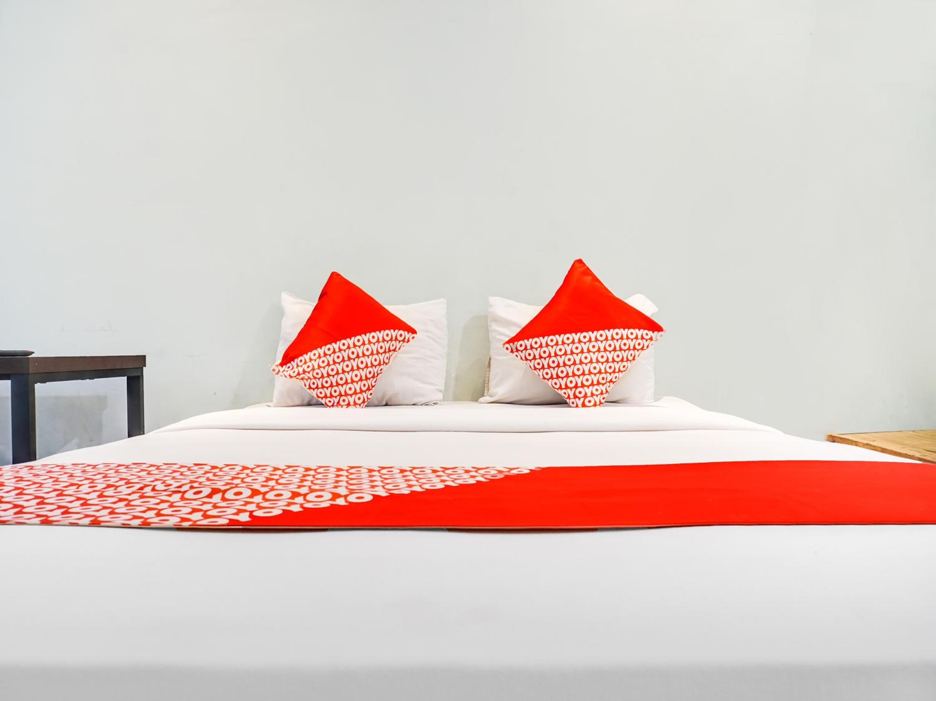 Standard Double Room - Photo 13