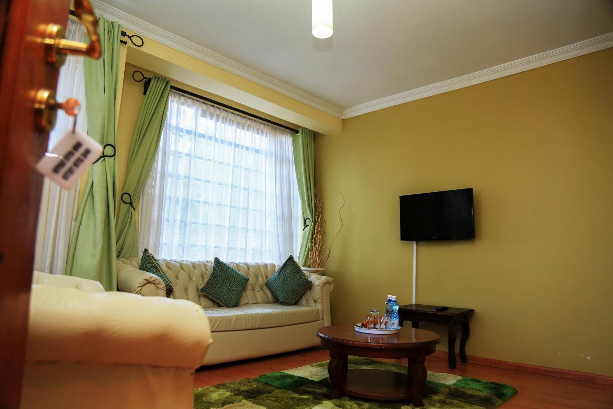 Double Room - Photo 13