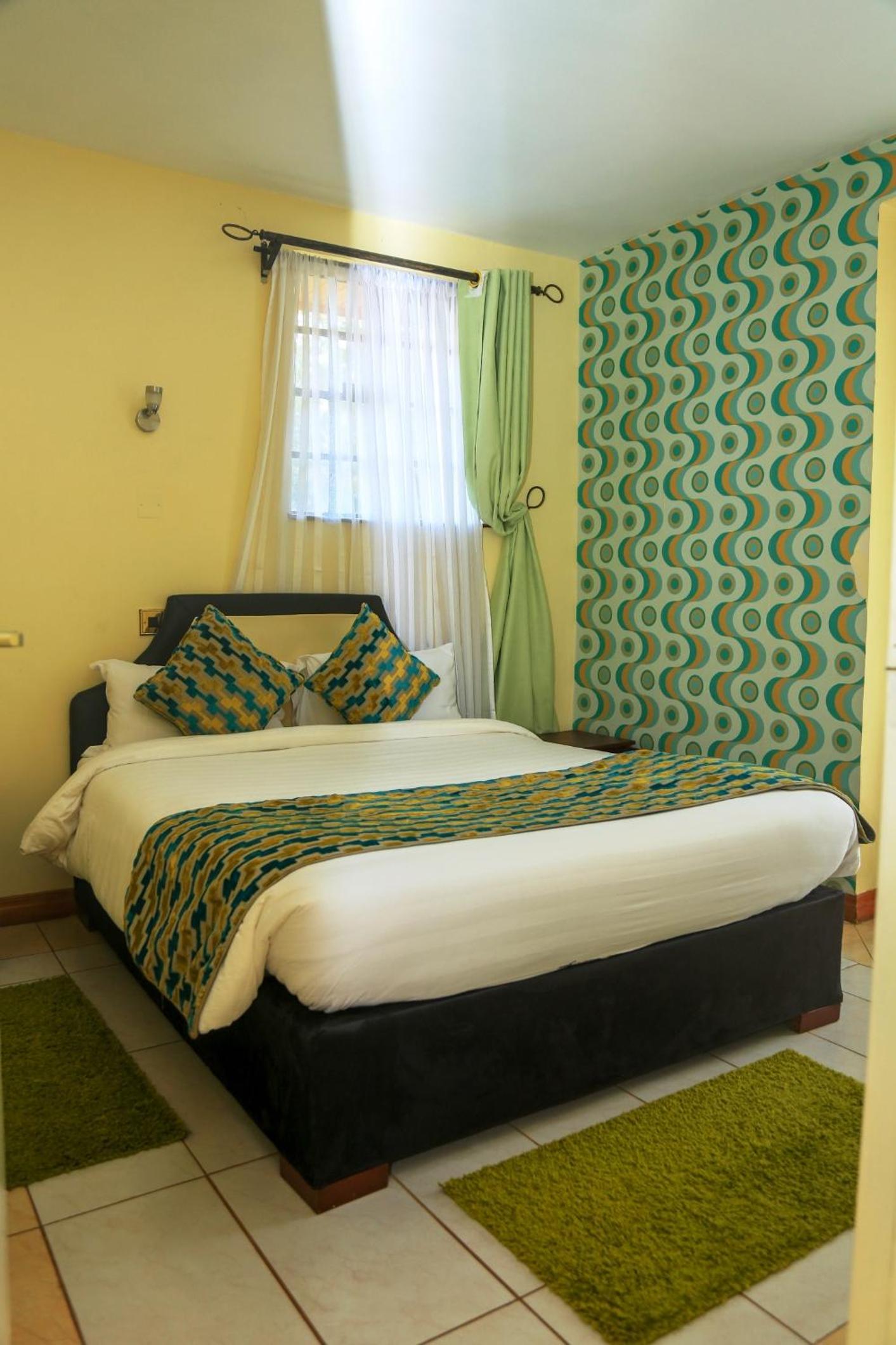 Double Room - Photo 17