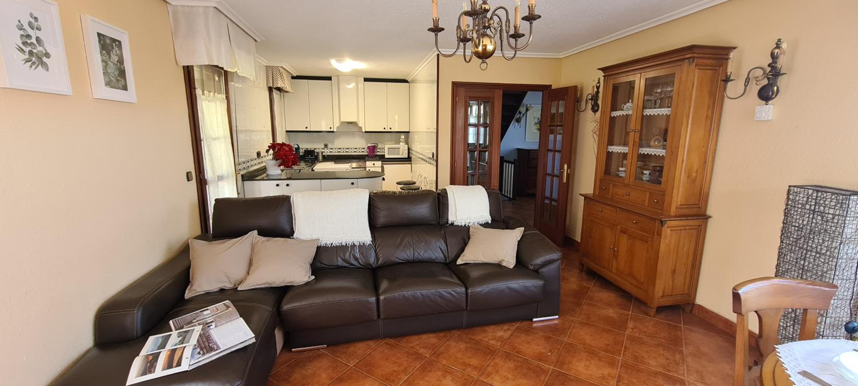 Casa de cinco habitaciones