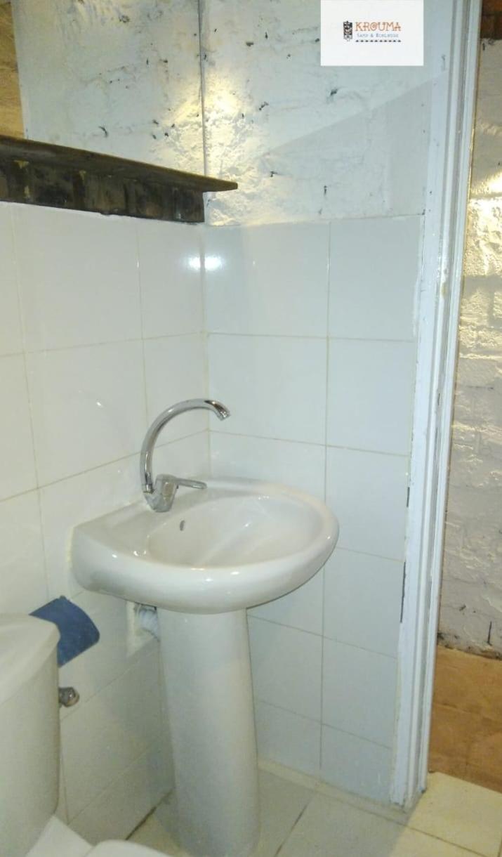 Deluxe Double Room with Balcony - Photo 5
