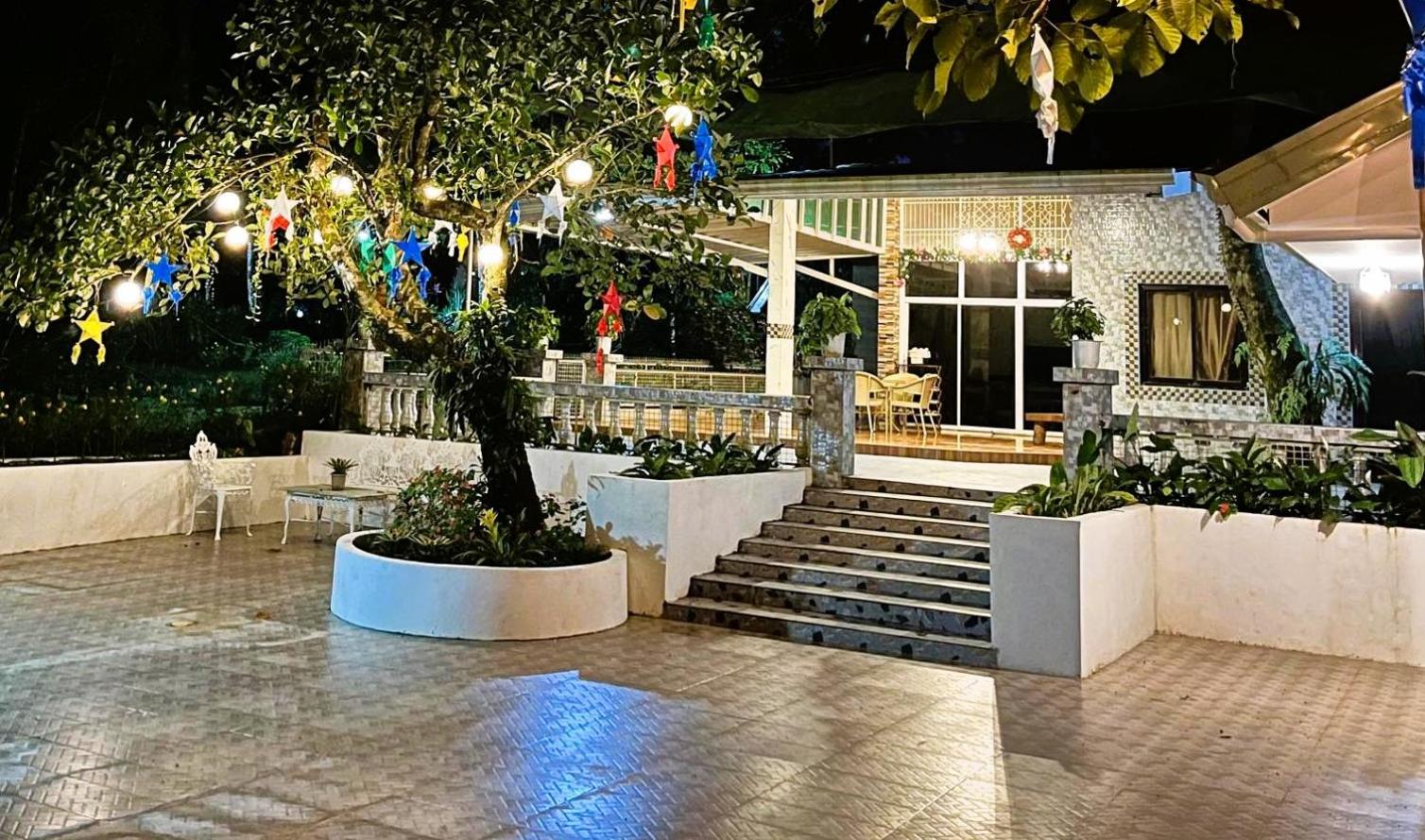 Four-Bedroom House - Photo 14