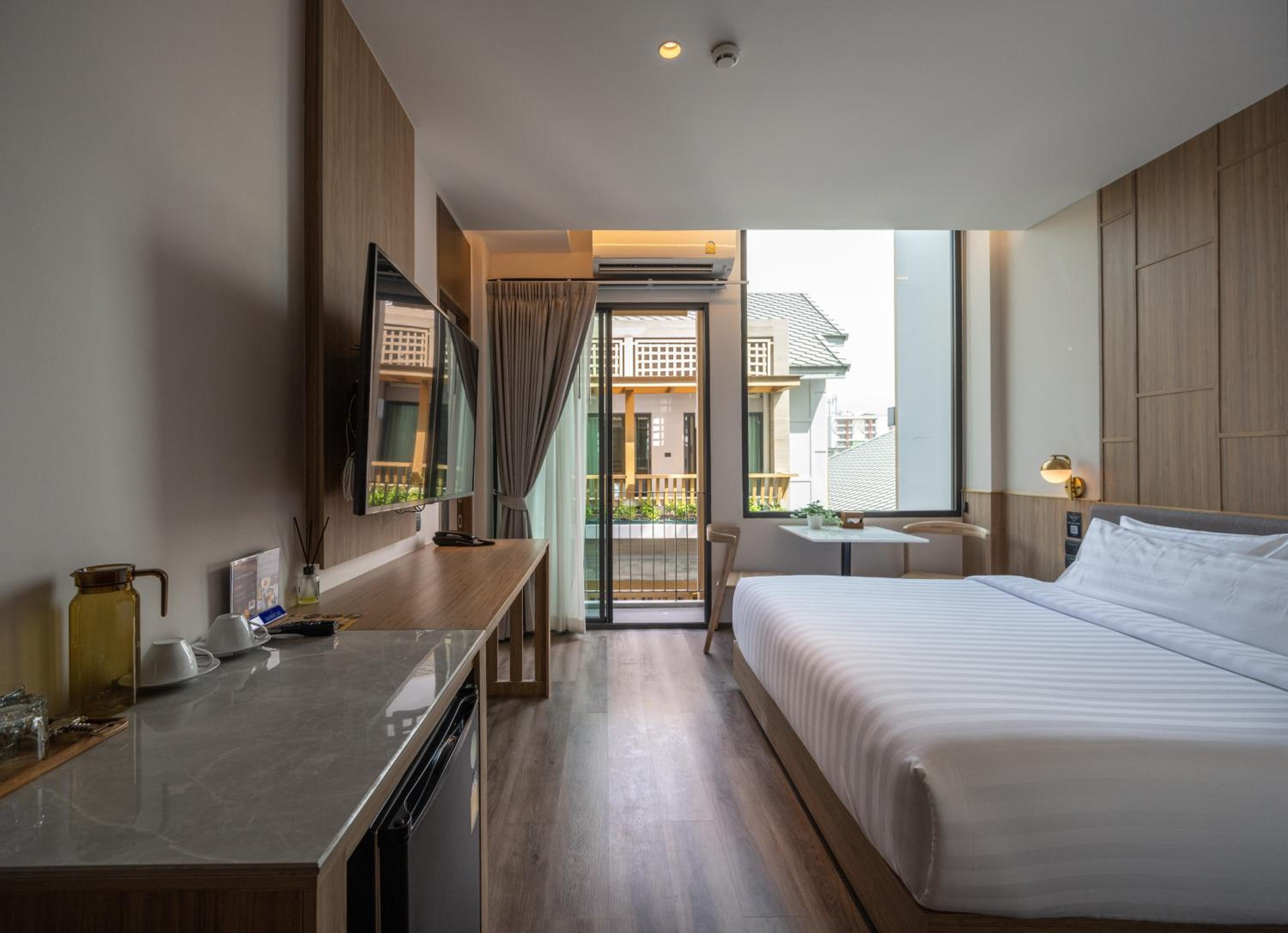 King Room with Balcony