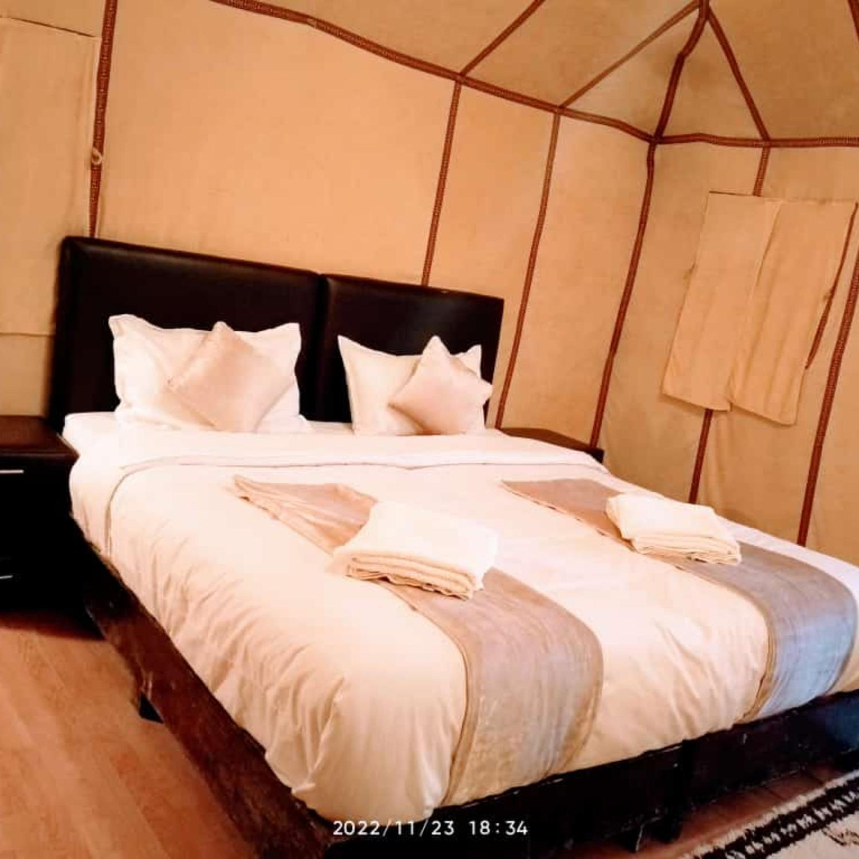 Tent - Photo 20