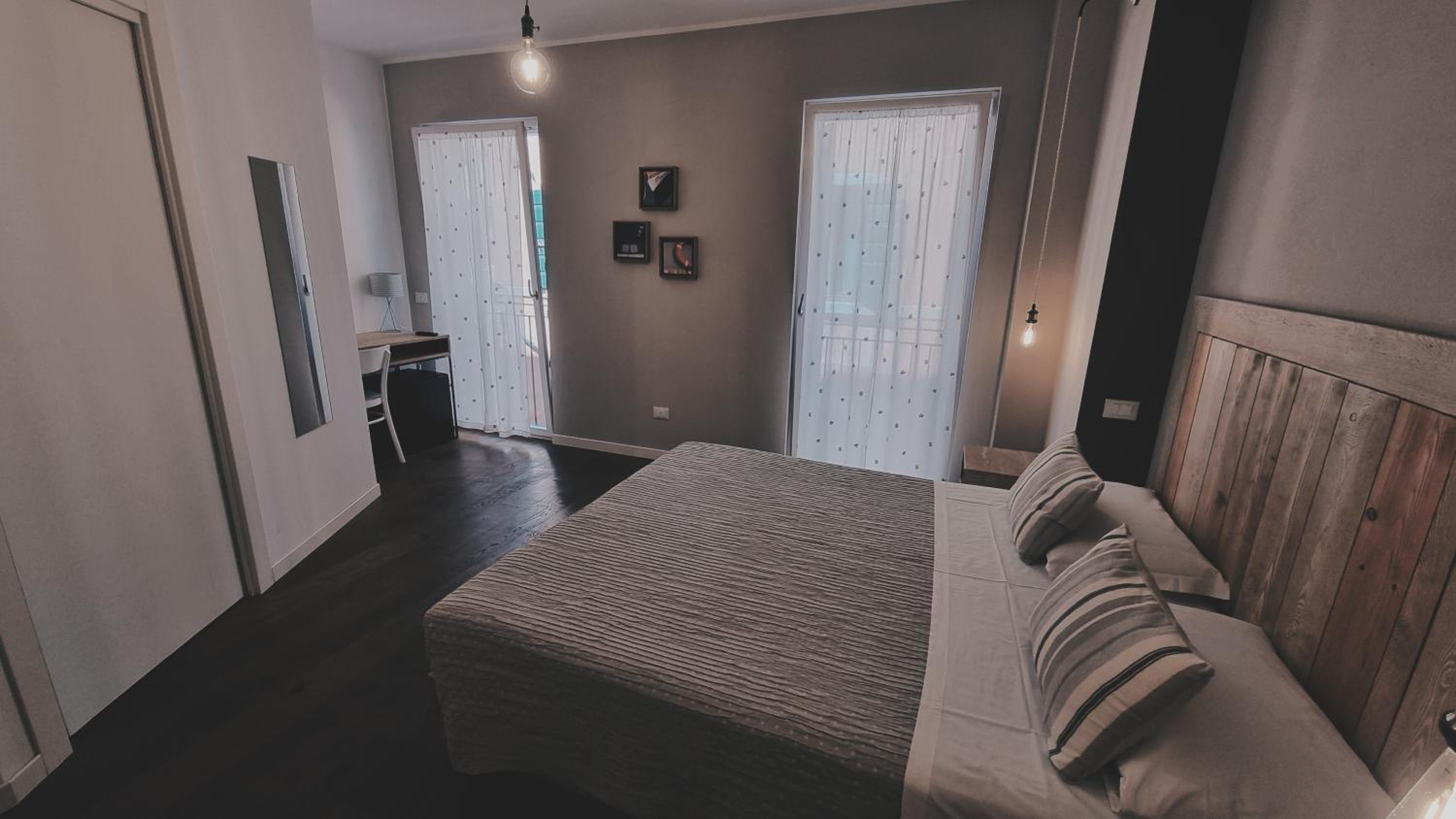 Superior Double Room - Photo 3
