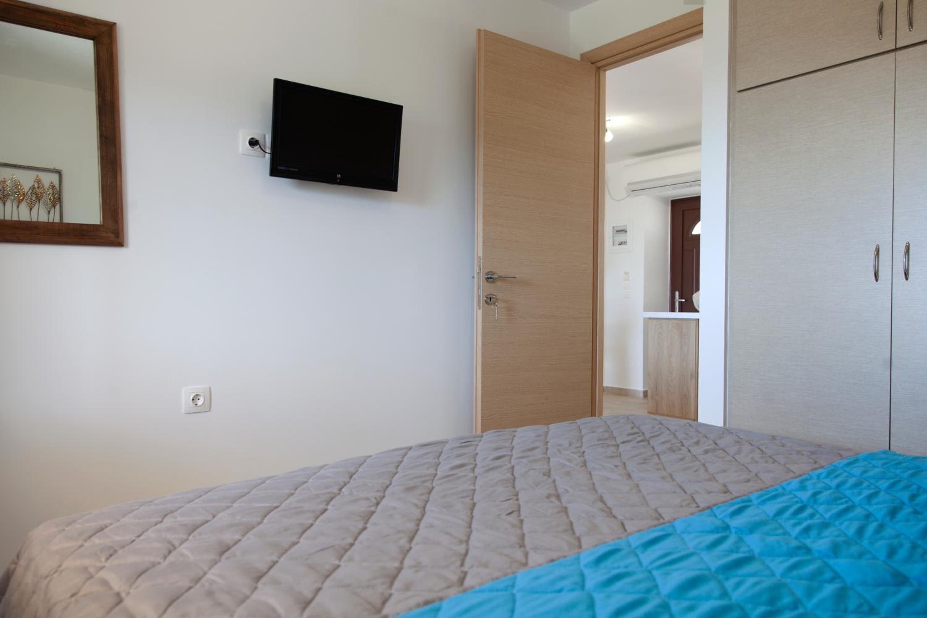 One-Bedroom House photo 3