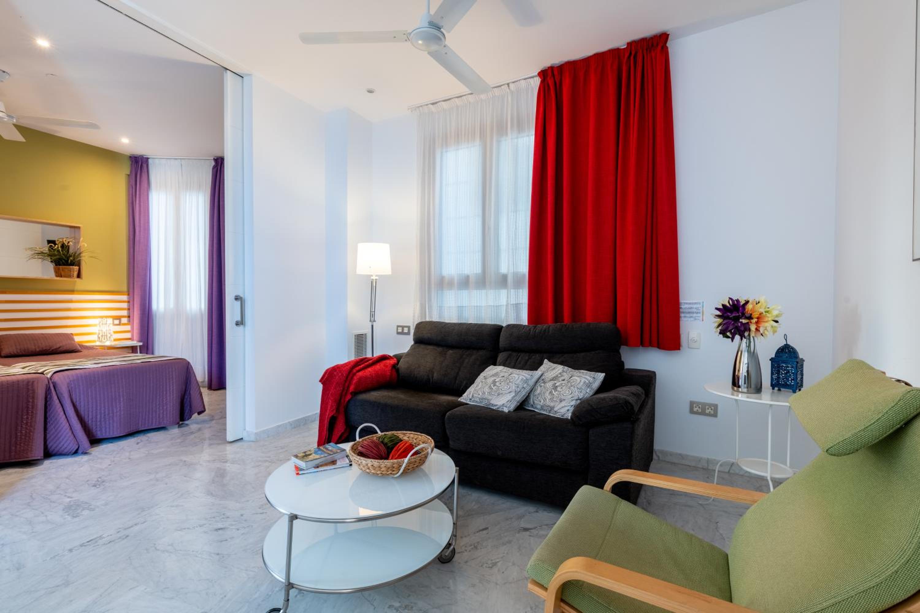 One-Bedroom Apartment - Photo 17