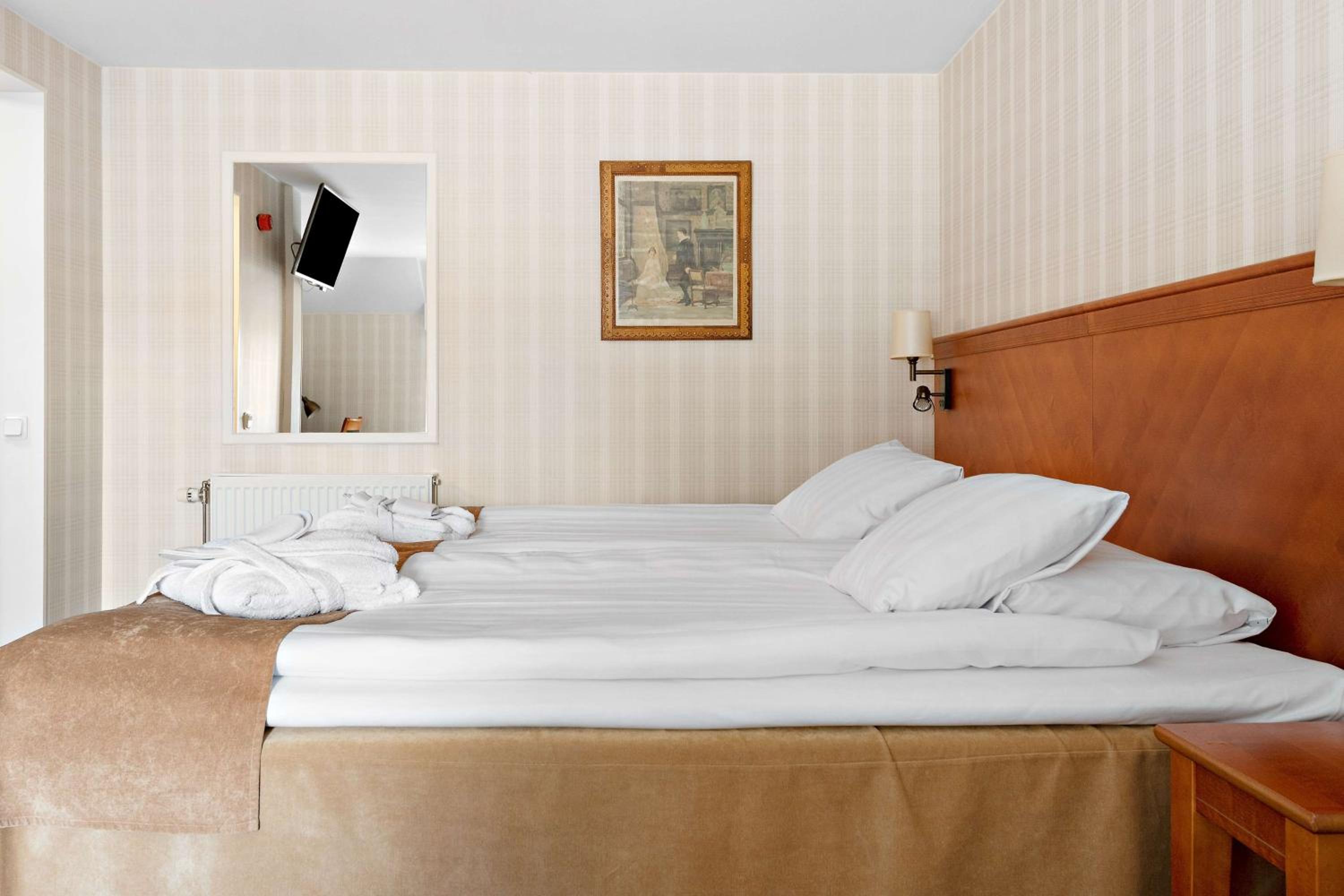 Superior Twin Room - Photo 3