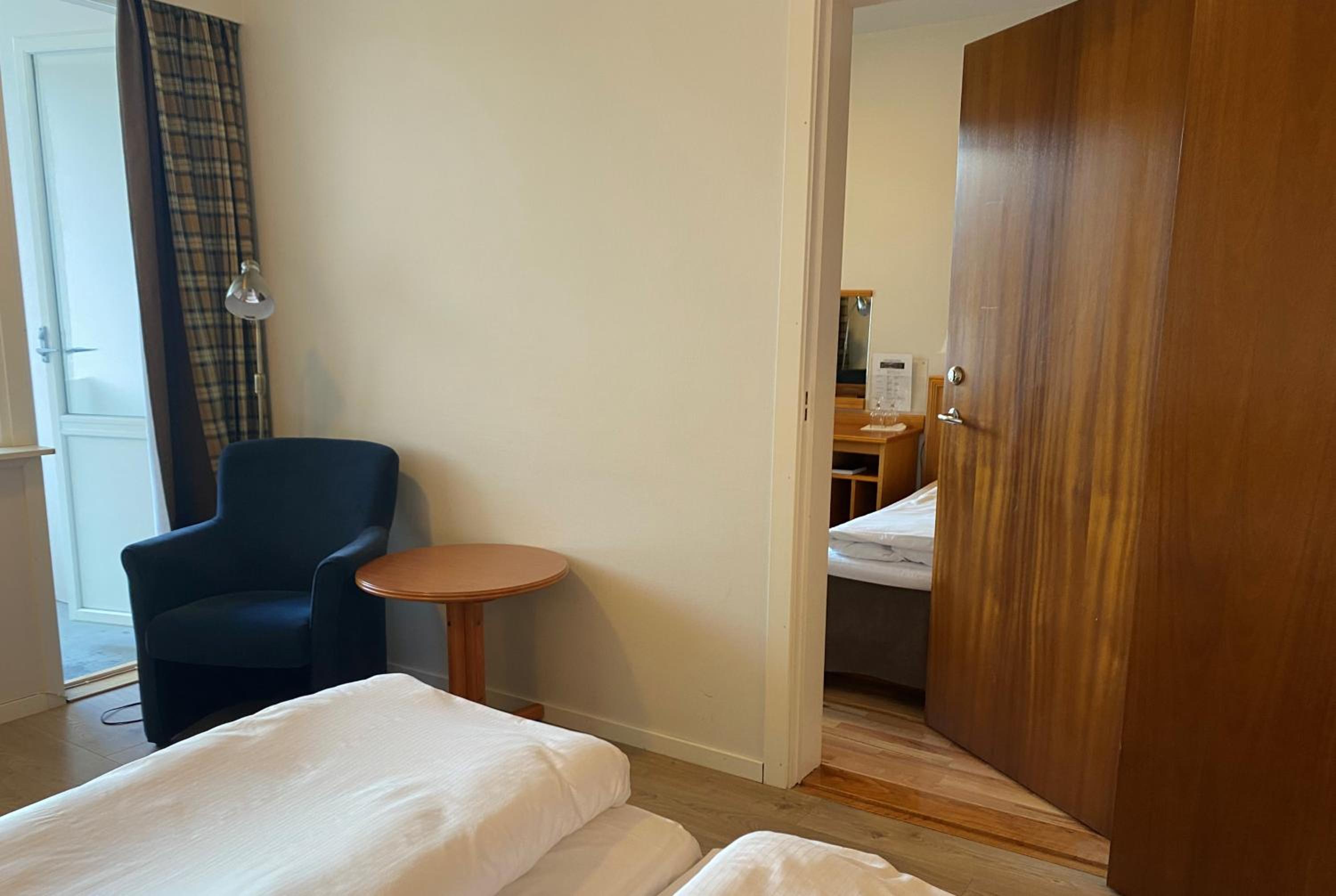 Standard Twin Room photo 1