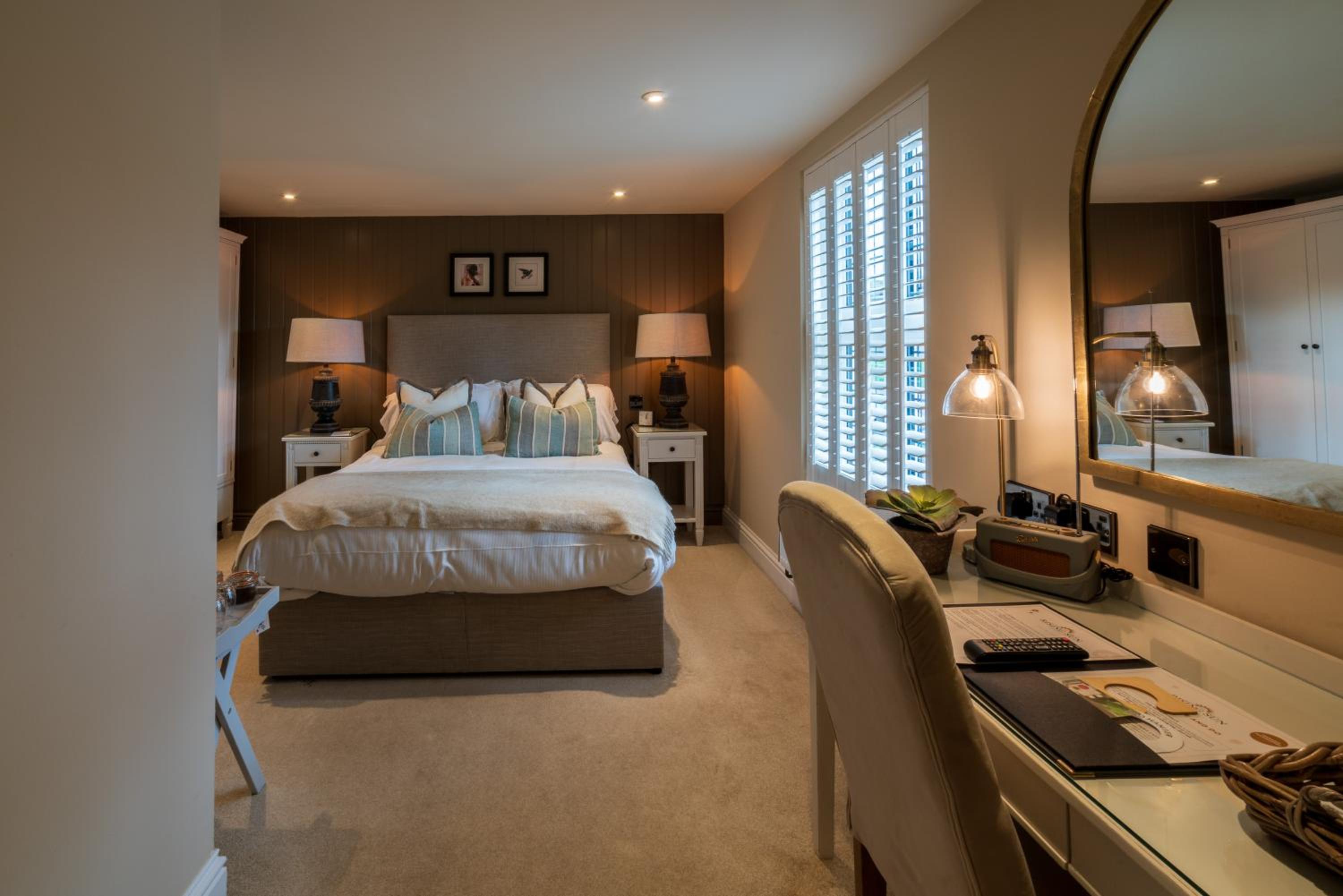 Superior King Room photo 1