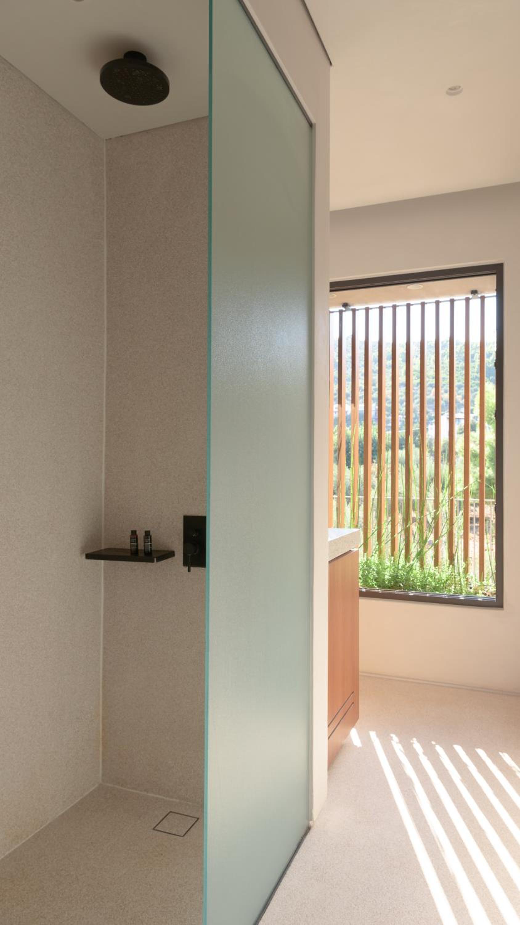 Suite with Spa Bath - Photo 9