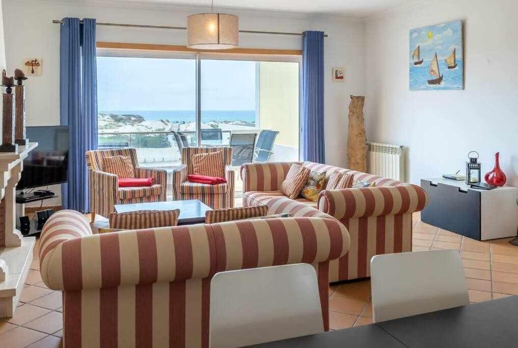 Apartment with View and Balcony photo 1