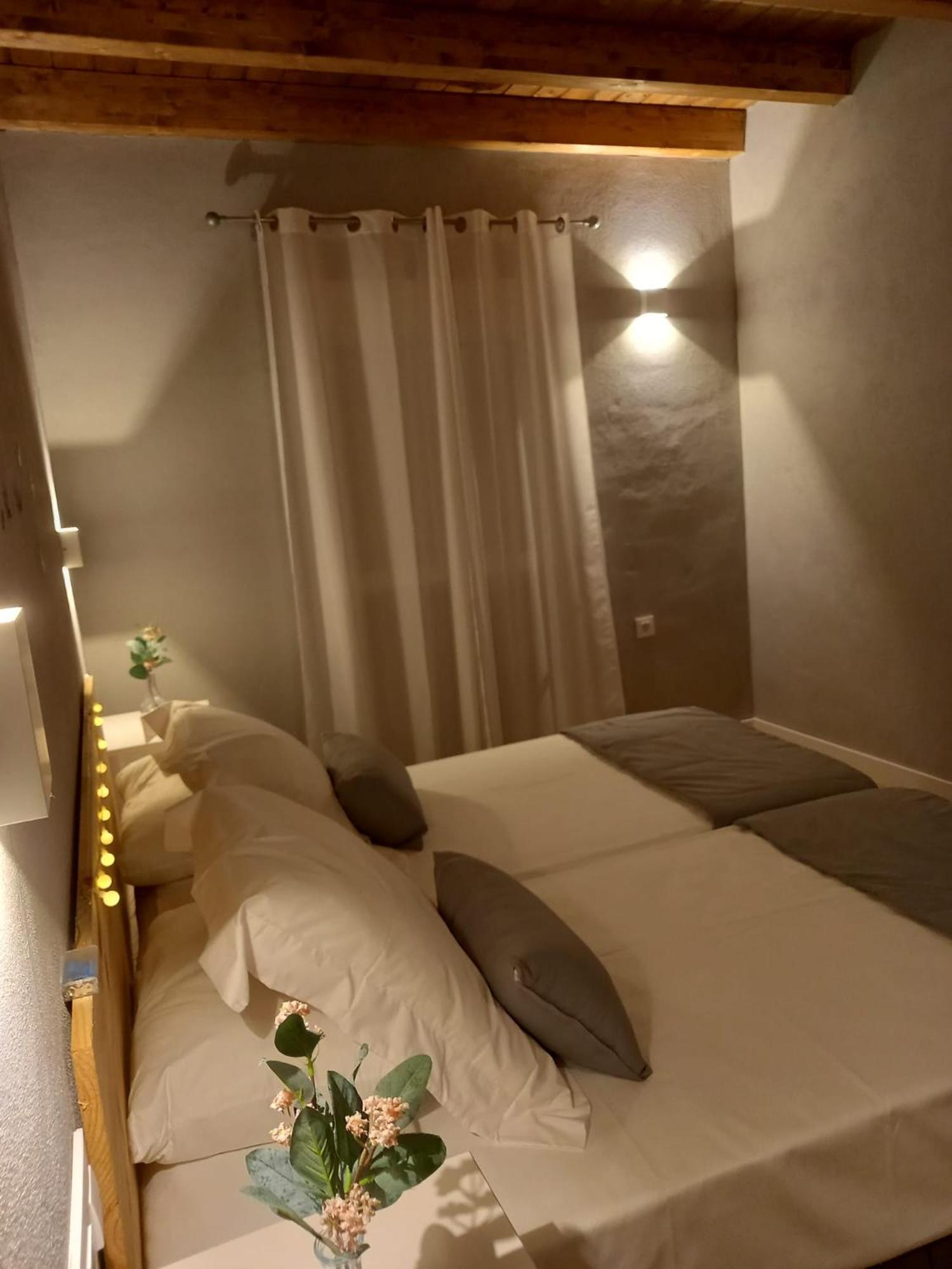 Habitación Doble con Baño Privado
