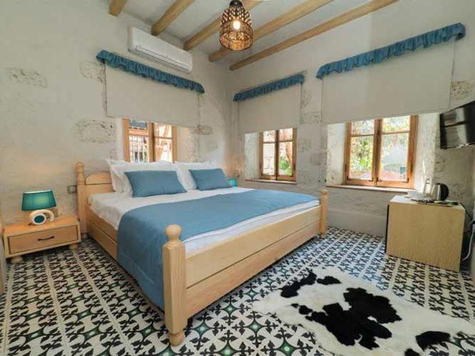 Standard Double Room - Photo 1