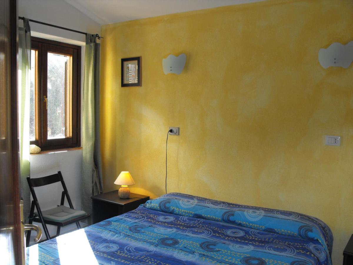 One-Bedroom Apartment with Sea View