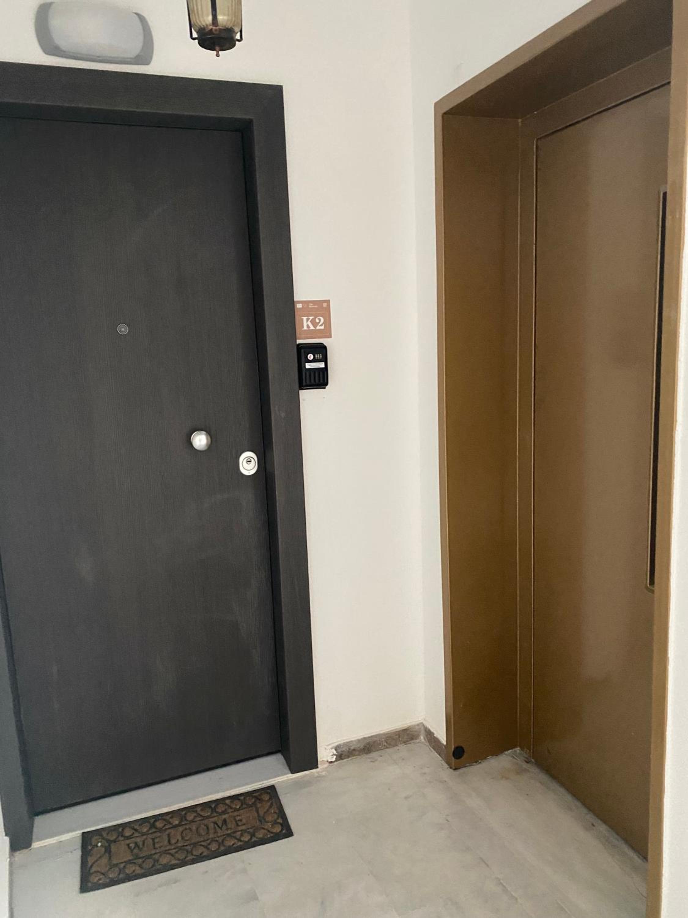 One-Bedroom Apartment - Photo 3